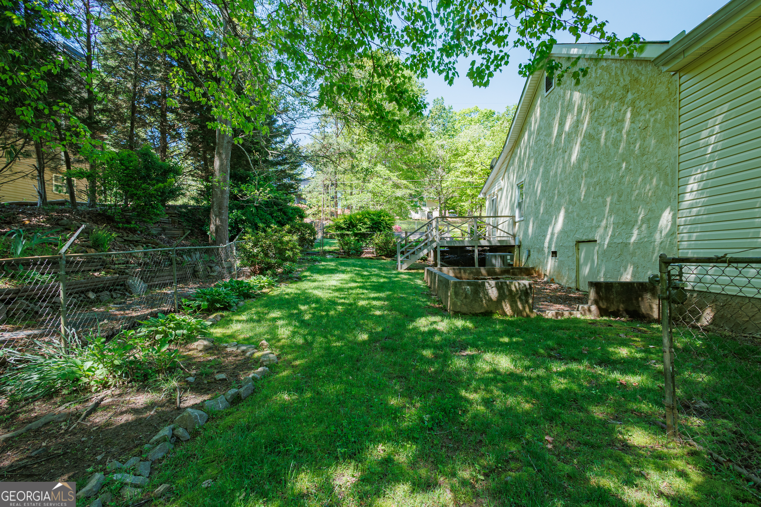 3970 Pine Hill Drive Property Photo 4