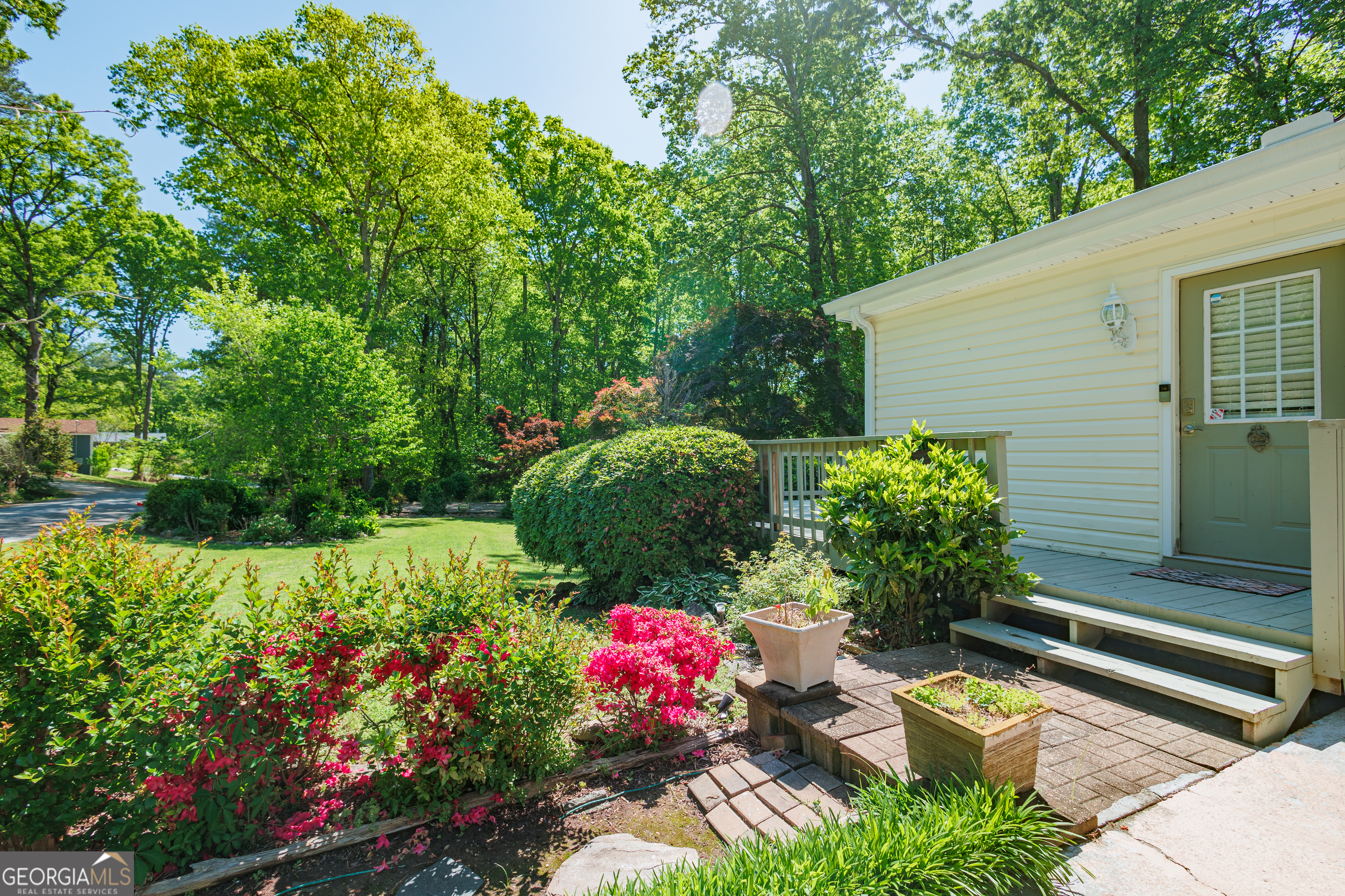 3970 Pine Hill Drive Property Photo 5