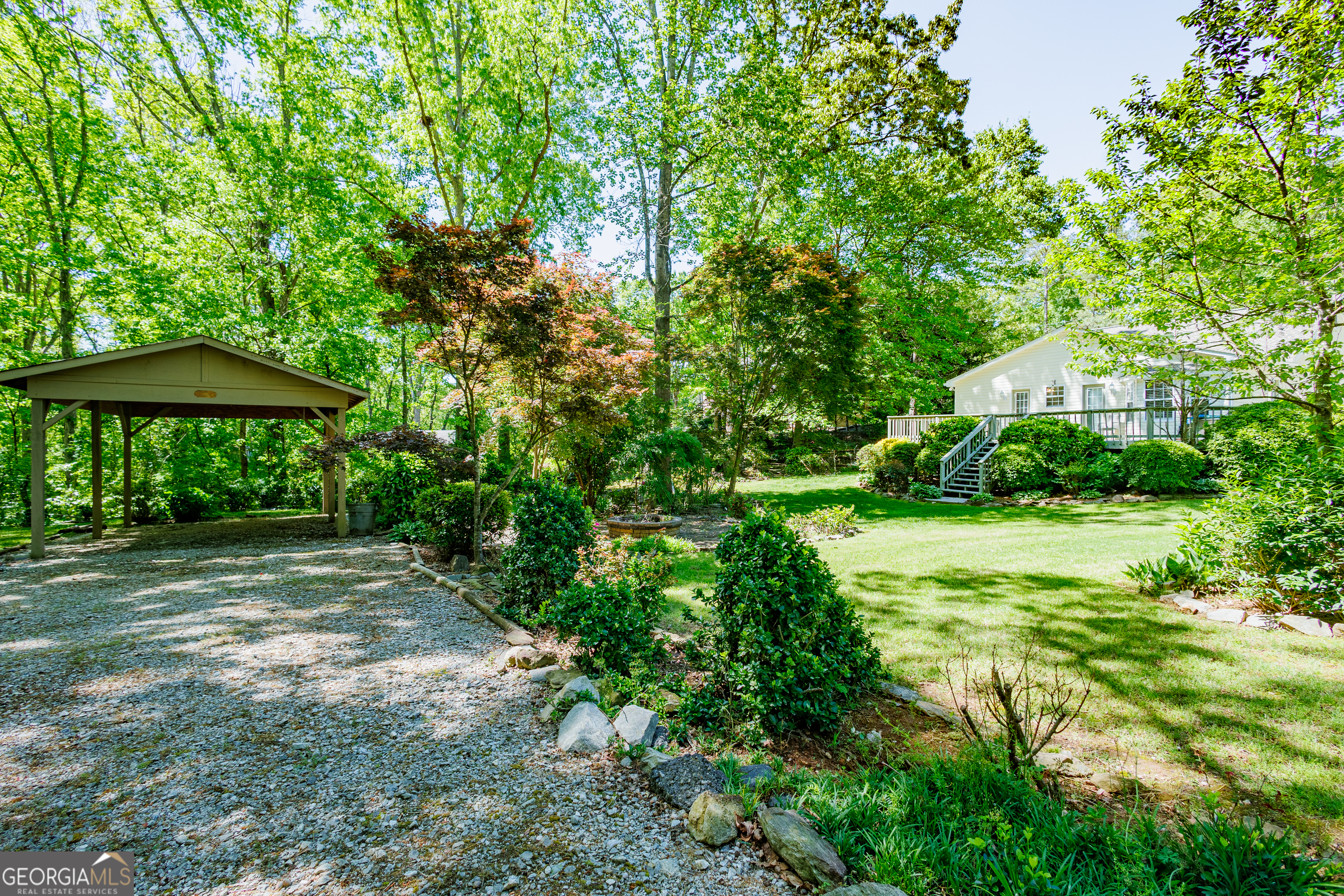 3970 Pine Hill Drive Property Photo 8