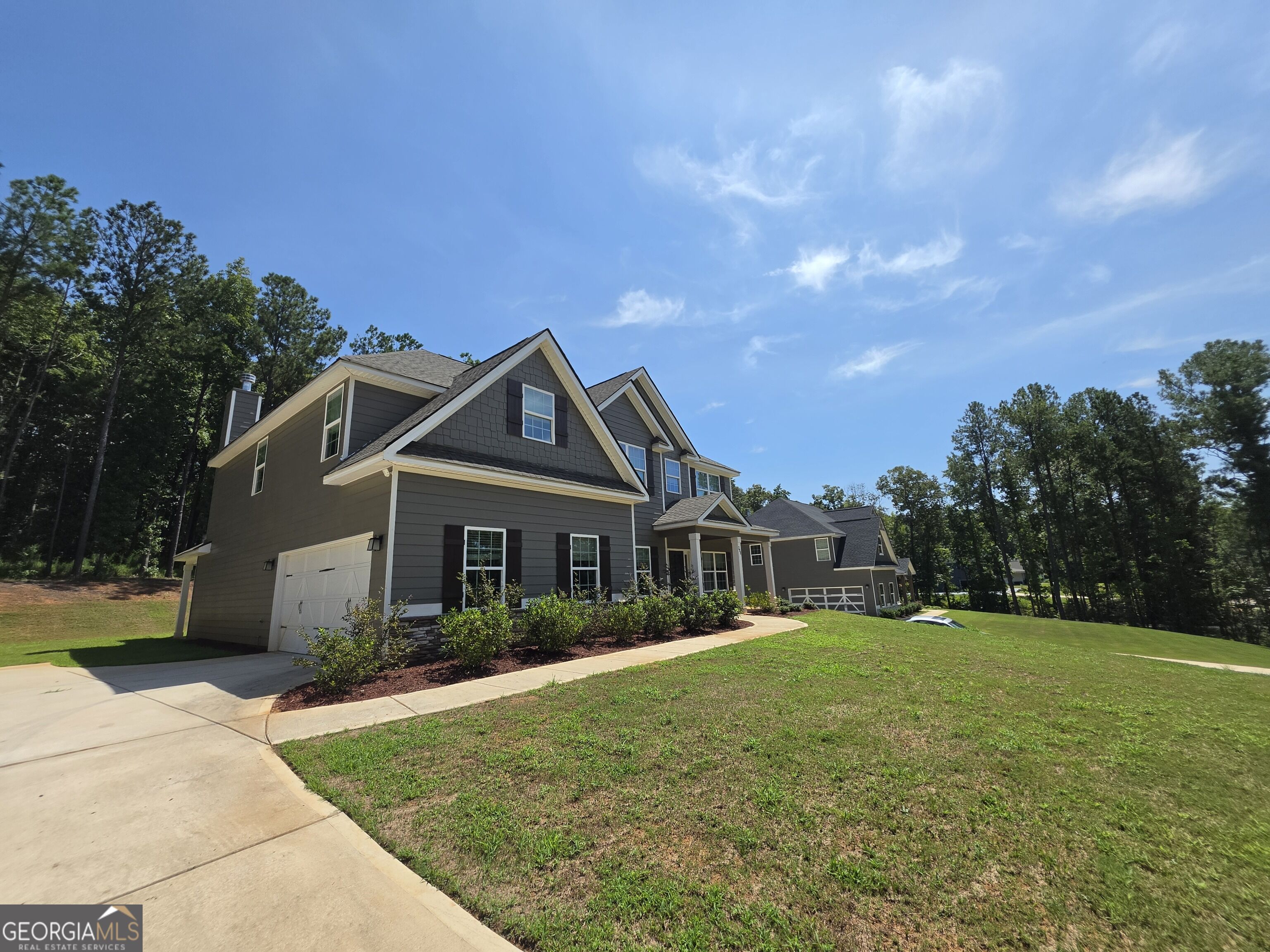 208 N Davis Road Property Photo 3
