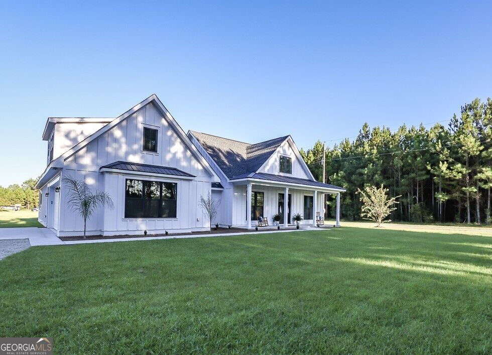 1049 Mccall Road Property Photo 2