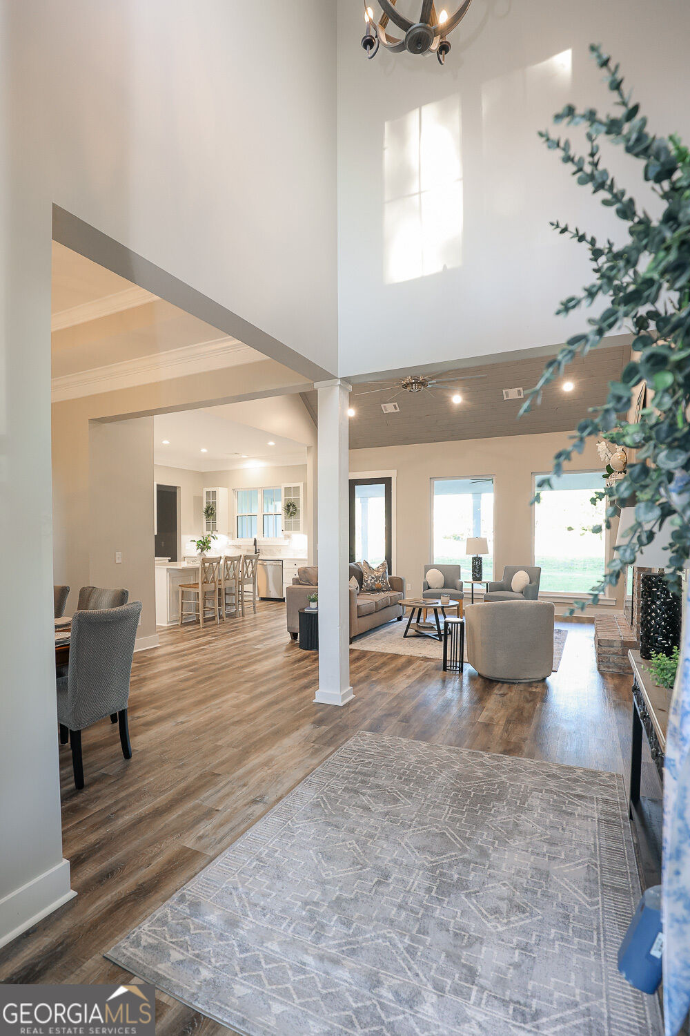 1049 Mccall Road Property Photo 4