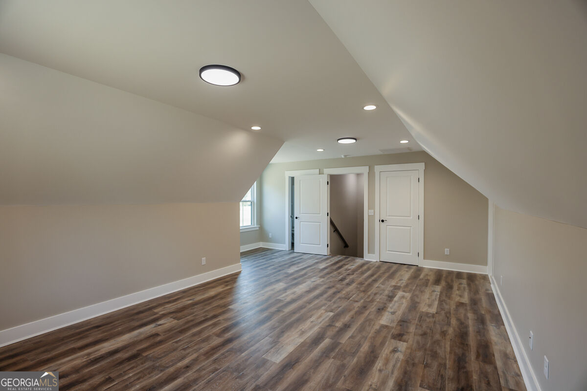 1049 Mccall Road Property Photo 33