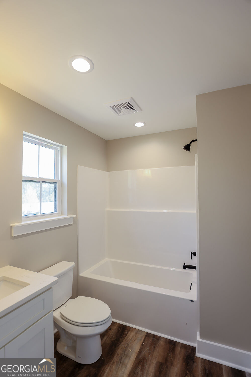 1049 Mccall Road Property Photo 34