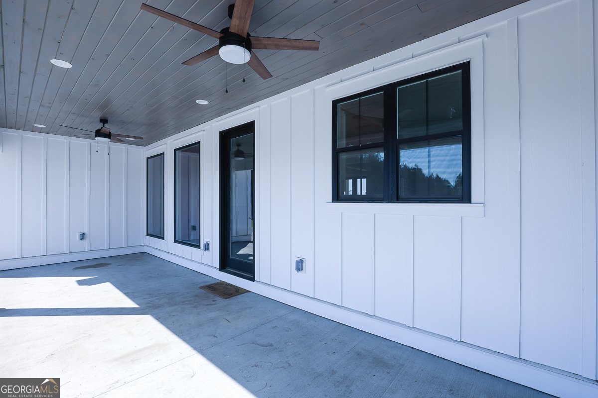 1049 Mccall Road Property Photo 49