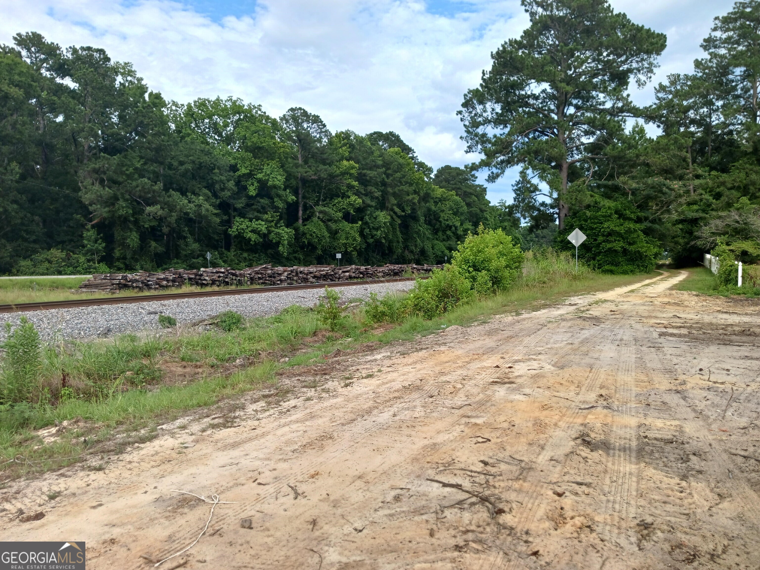 2930 Oliver Highway Property Photo 4