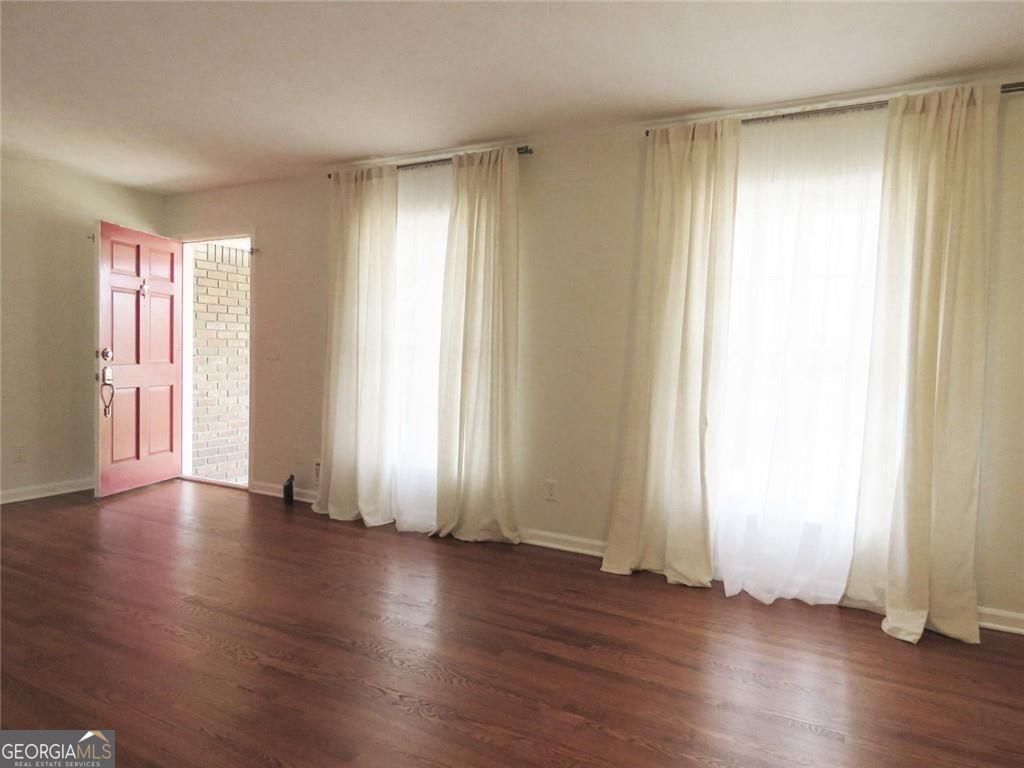 3060 Norton Court Se Property Photo 21
