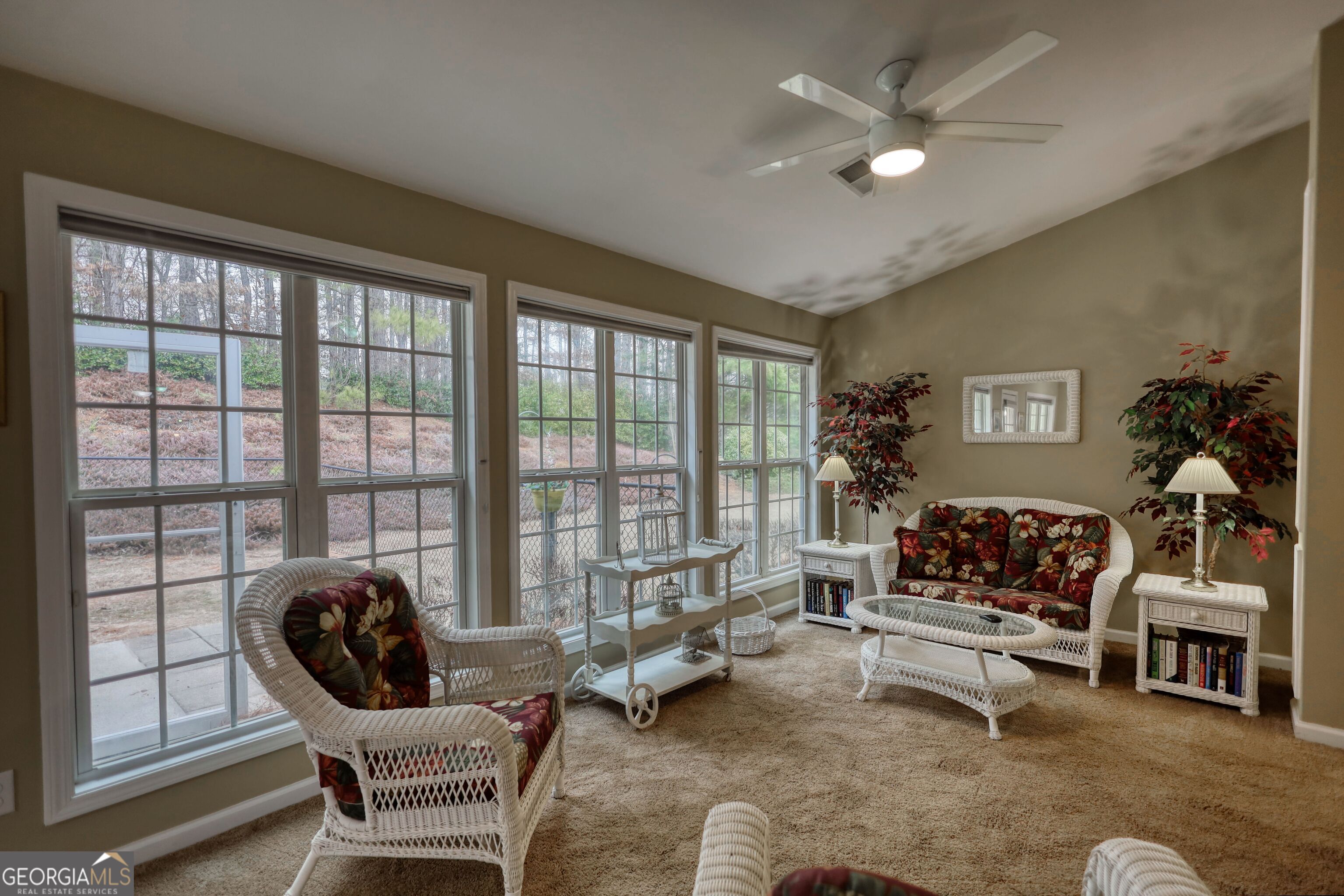 421 Jennifer Springs Drive Property Photo 12