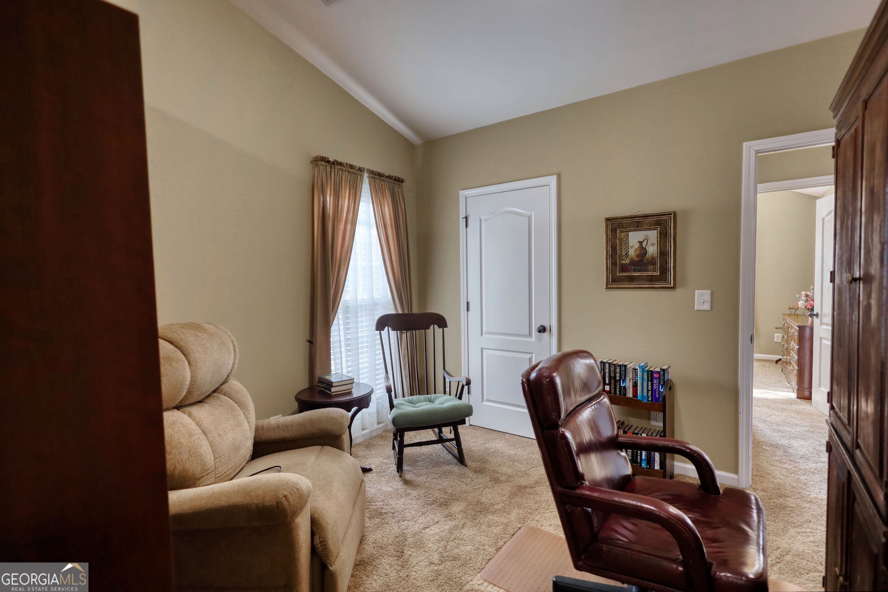 421 Jennifer Springs Drive Property Photo 22
