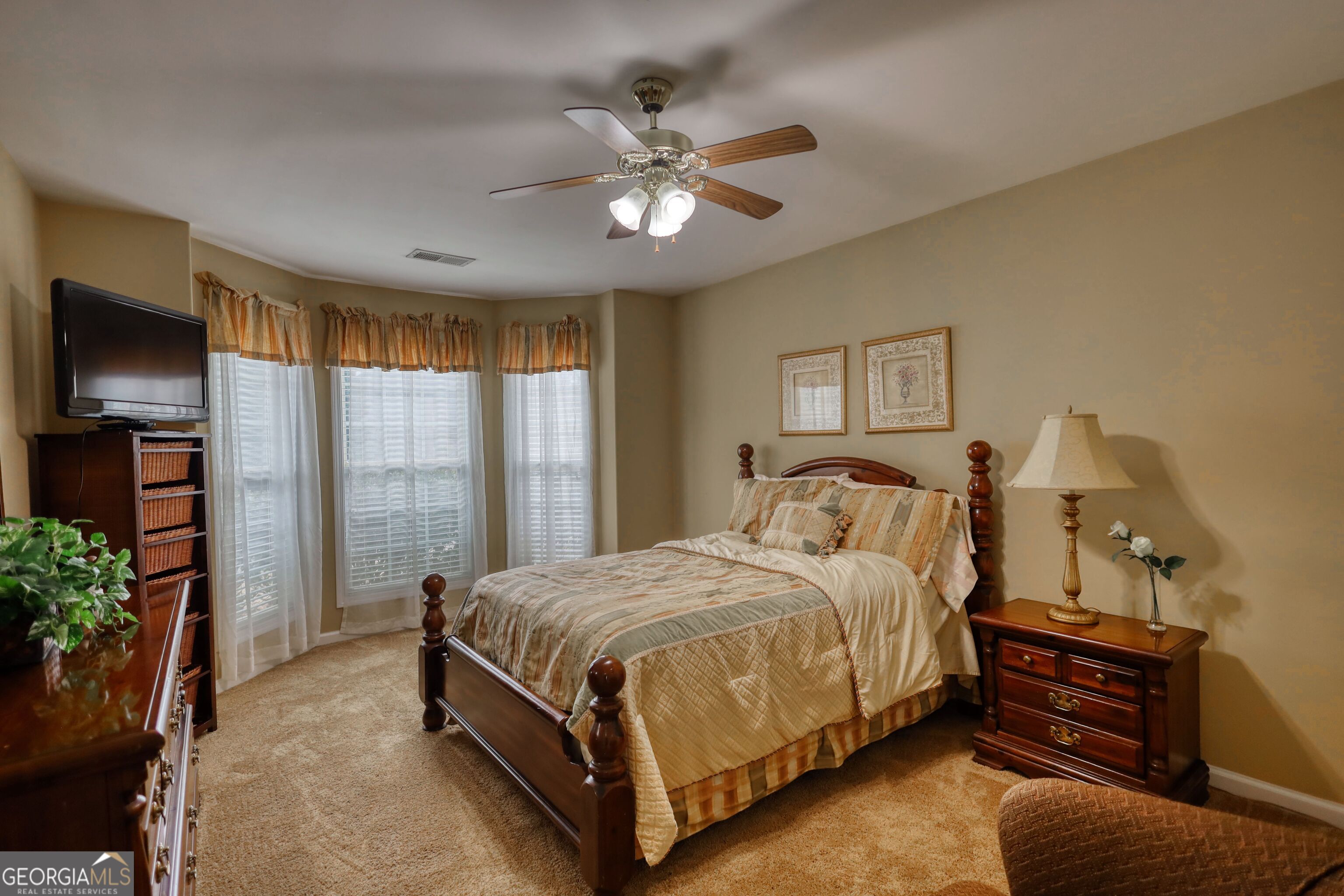 421 Jennifer Springs Drive Property Photo 27
