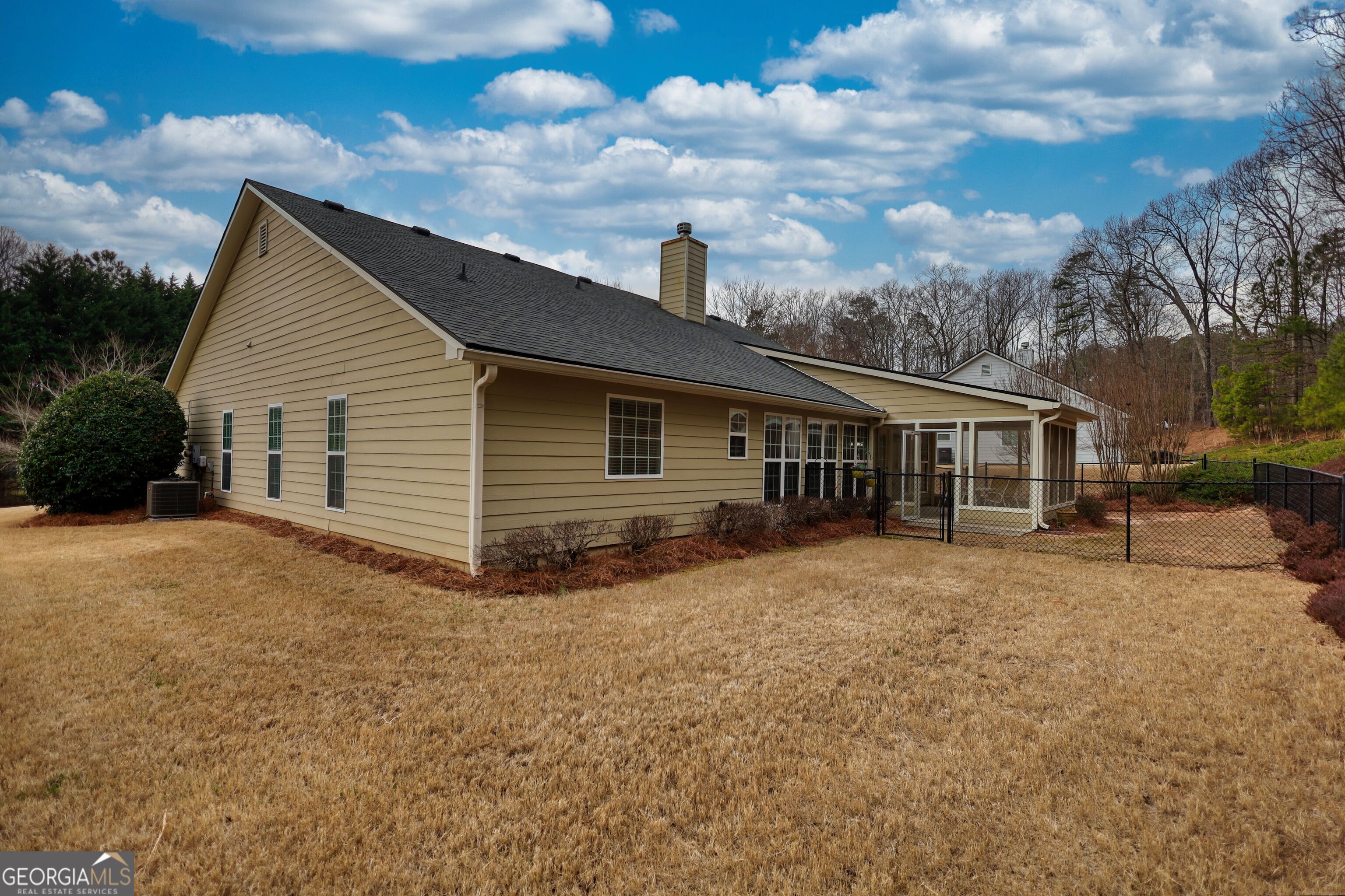 421 Jennifer Springs Drive Property Photo 38