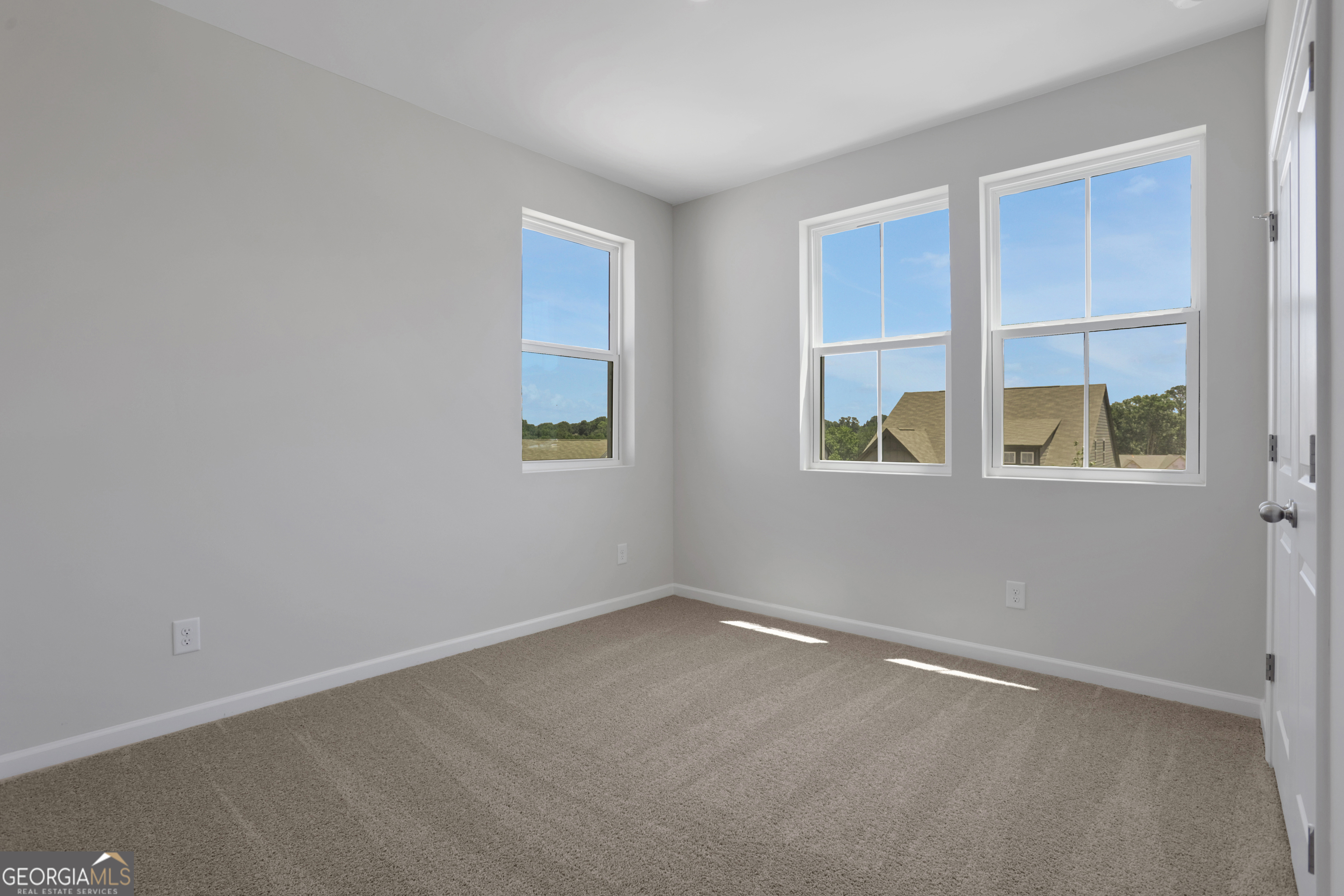 155 Henley Street # 61 Property Photo 41