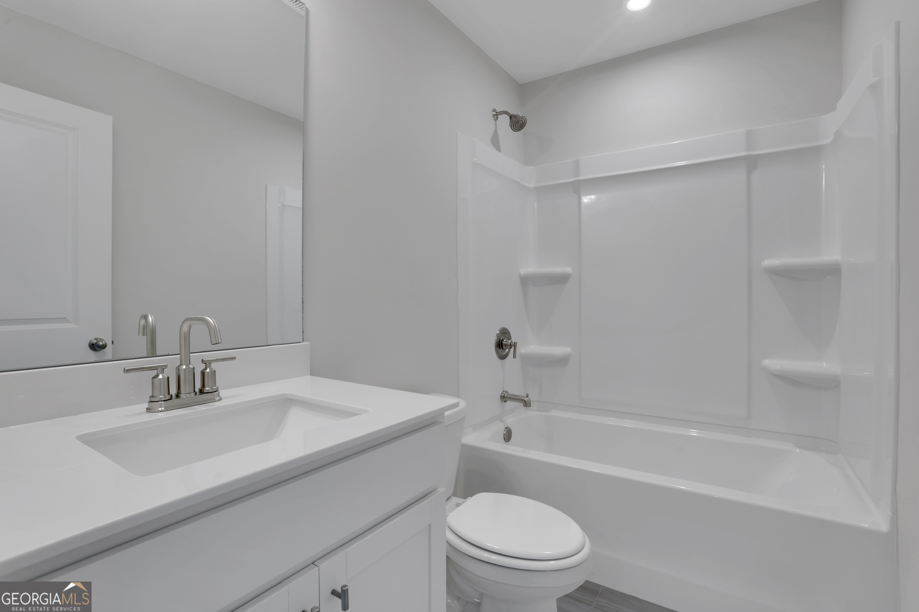 155 Henley Street # 61 Property Photo 43