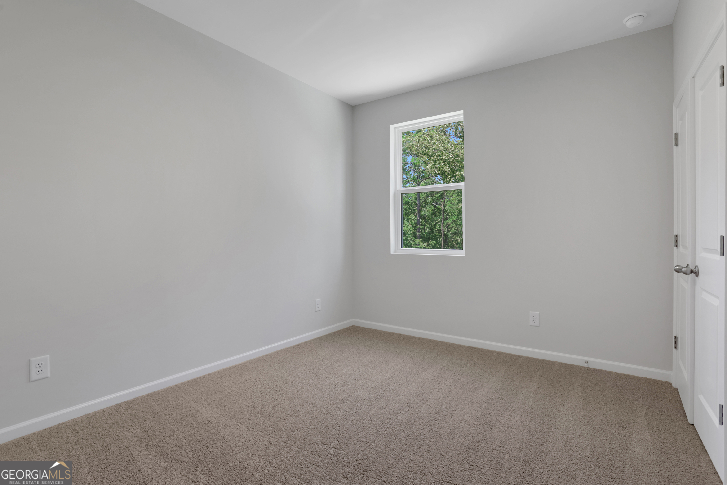 155 Henley Street # 61 Property Photo 44
