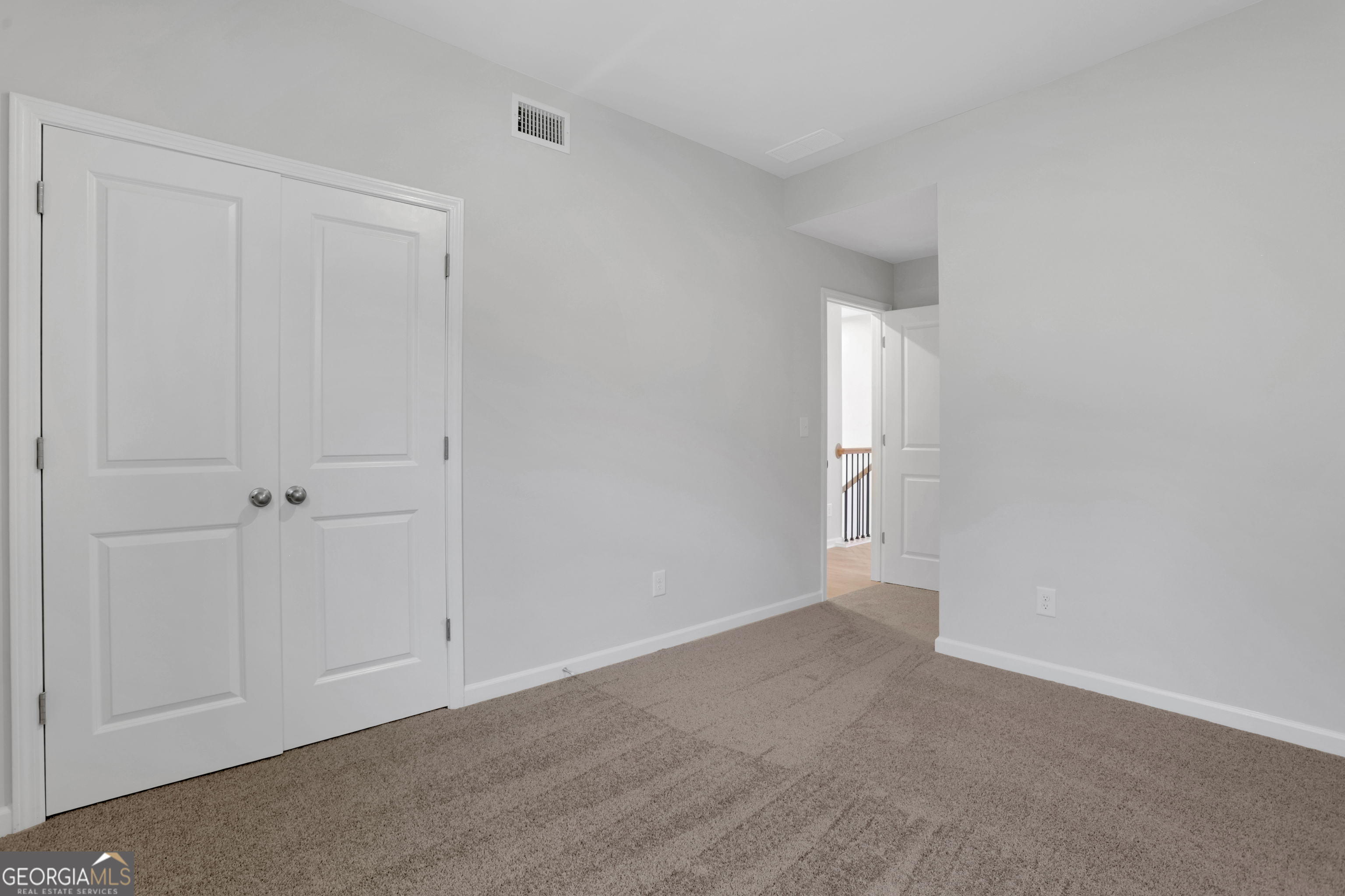 155 Henley Street # 61 Property Photo 45