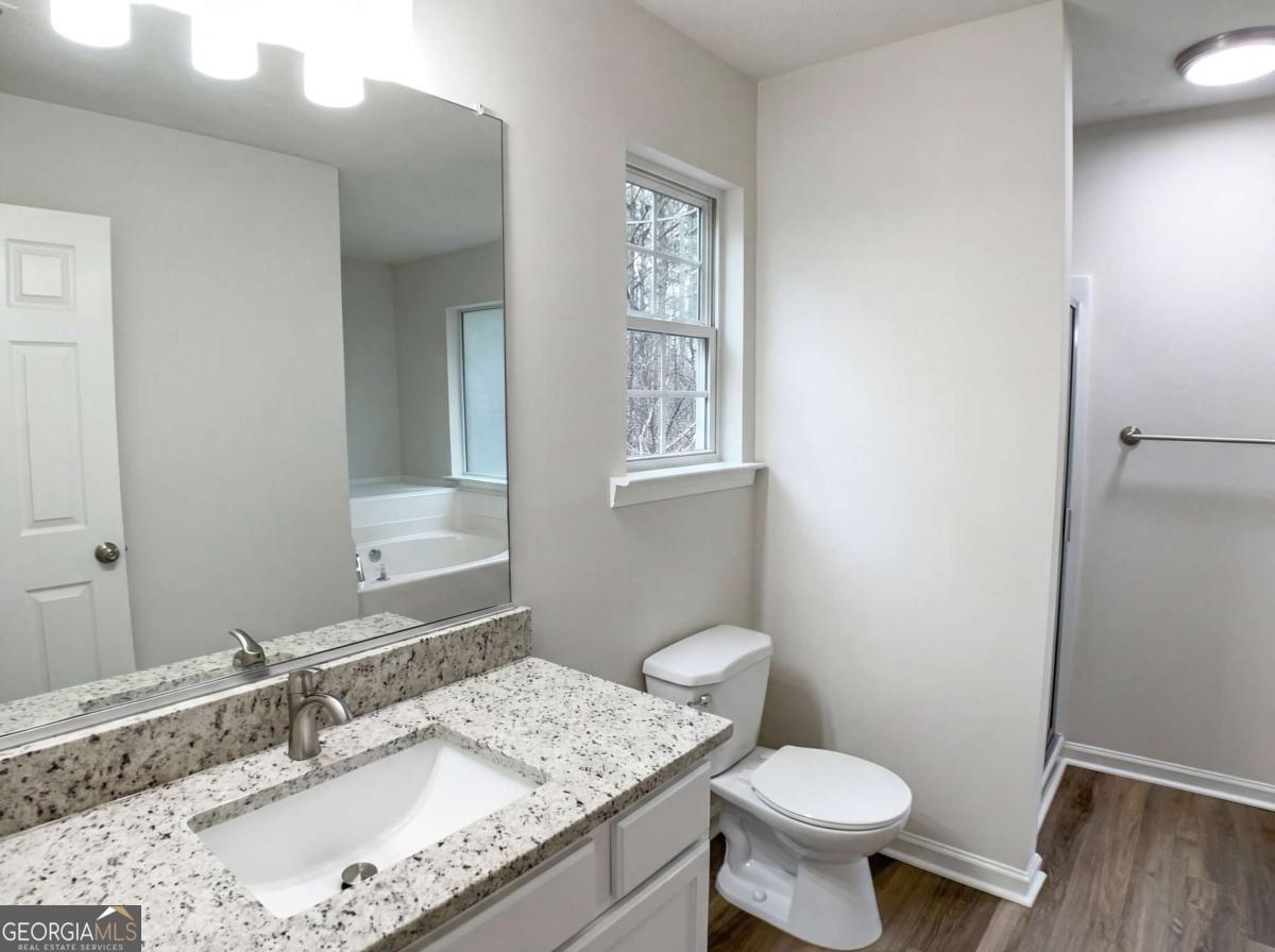 1426 River Falls View Property Photo 18