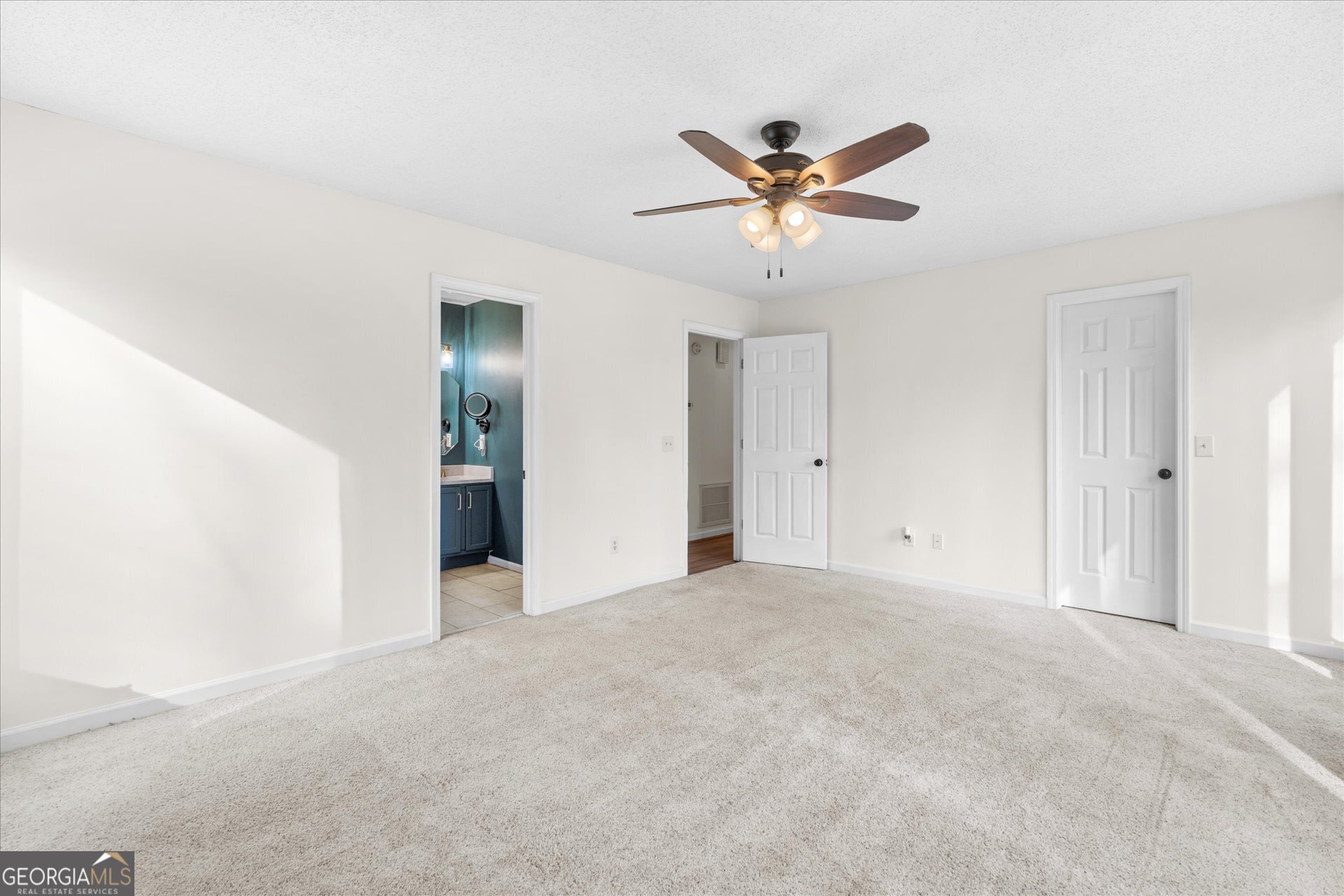 7349 S Mitchell Court Property Photo 27