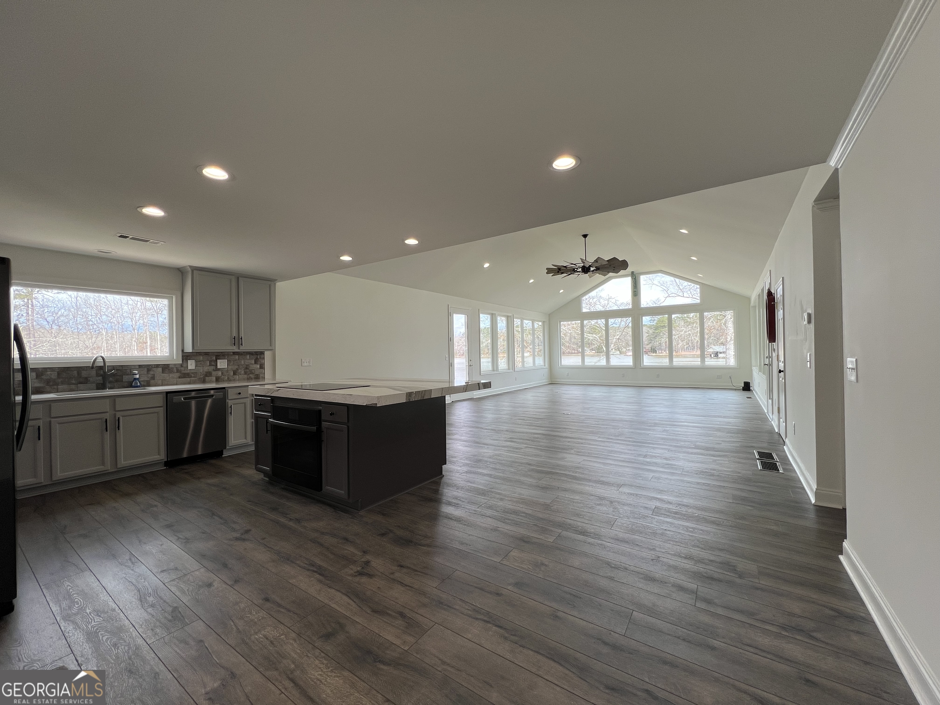 166 Montego Bay Road Nw Property Photo 5