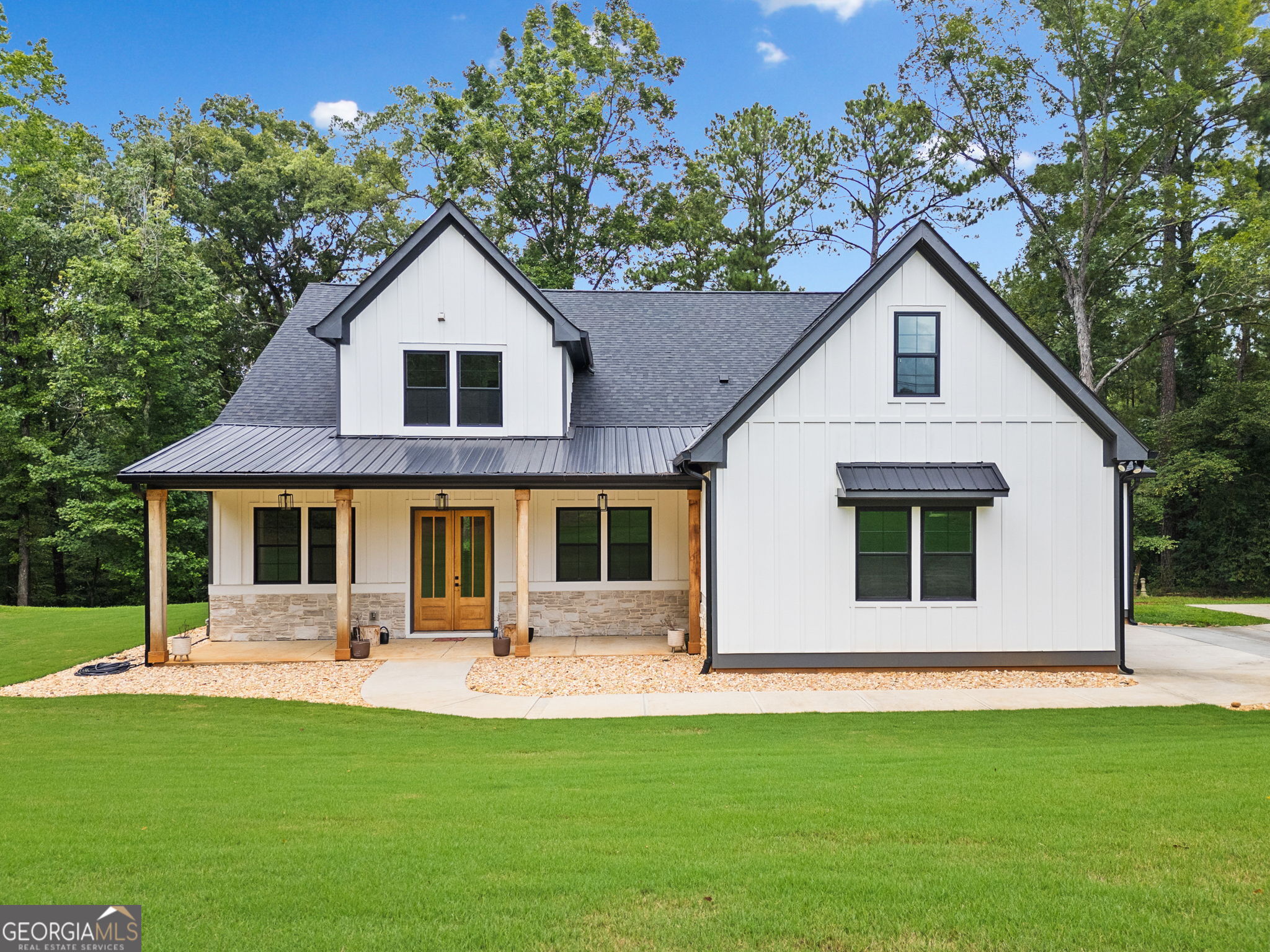 2943 Dabbs Bridge Road Property Photo 1