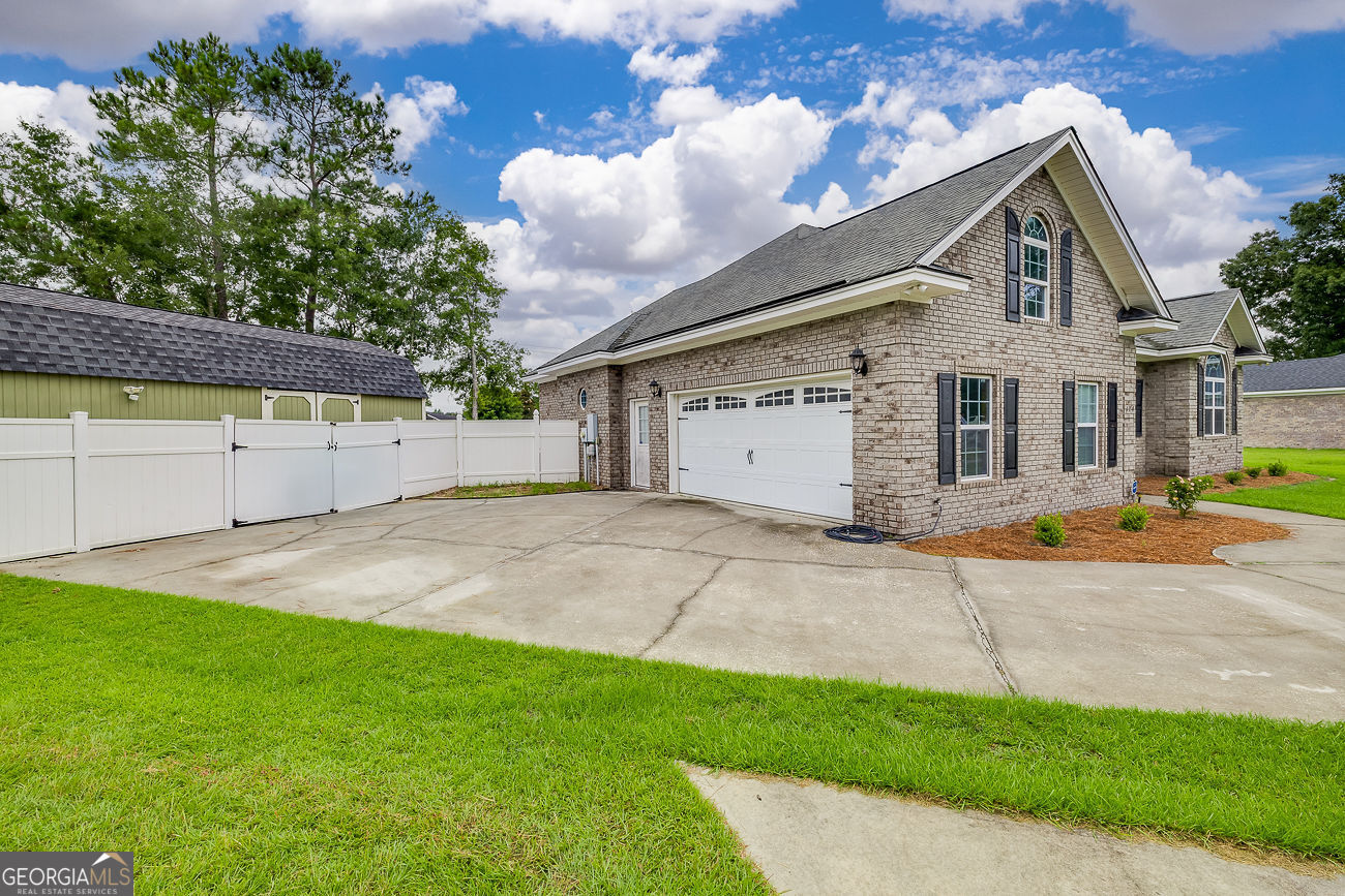 124 Tolliver Lane Property Photo 3