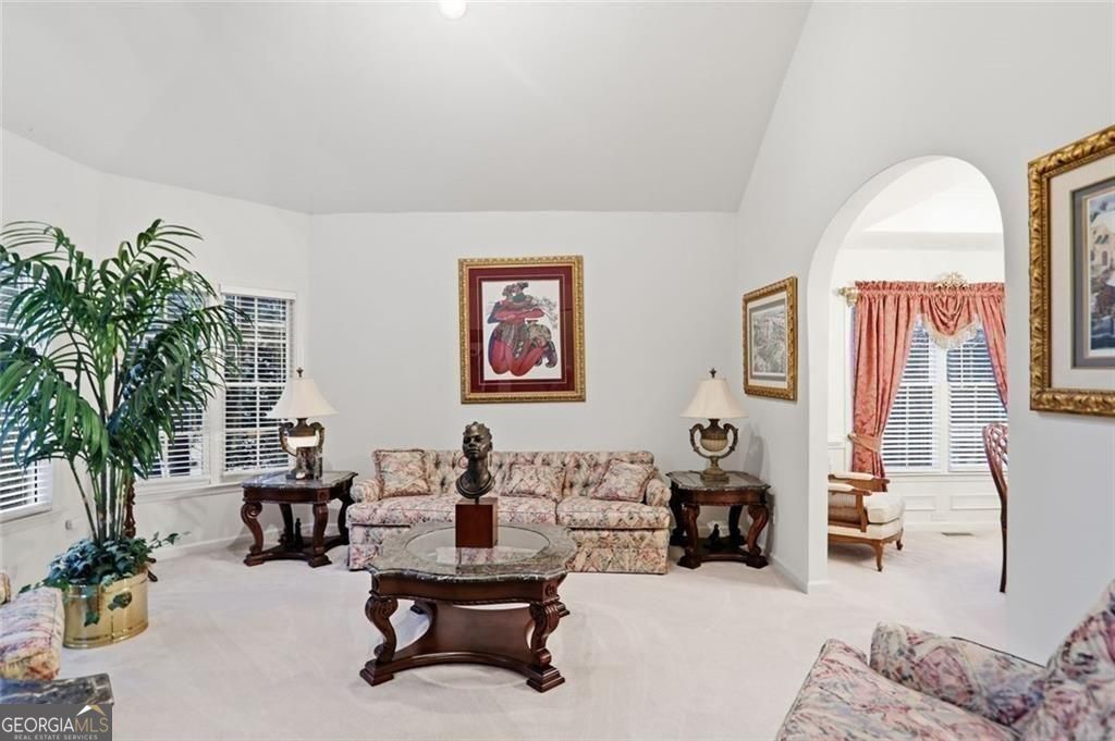 632 Grande View Property Photo 3