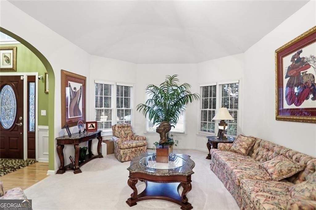632 Grande View Property Photo 4