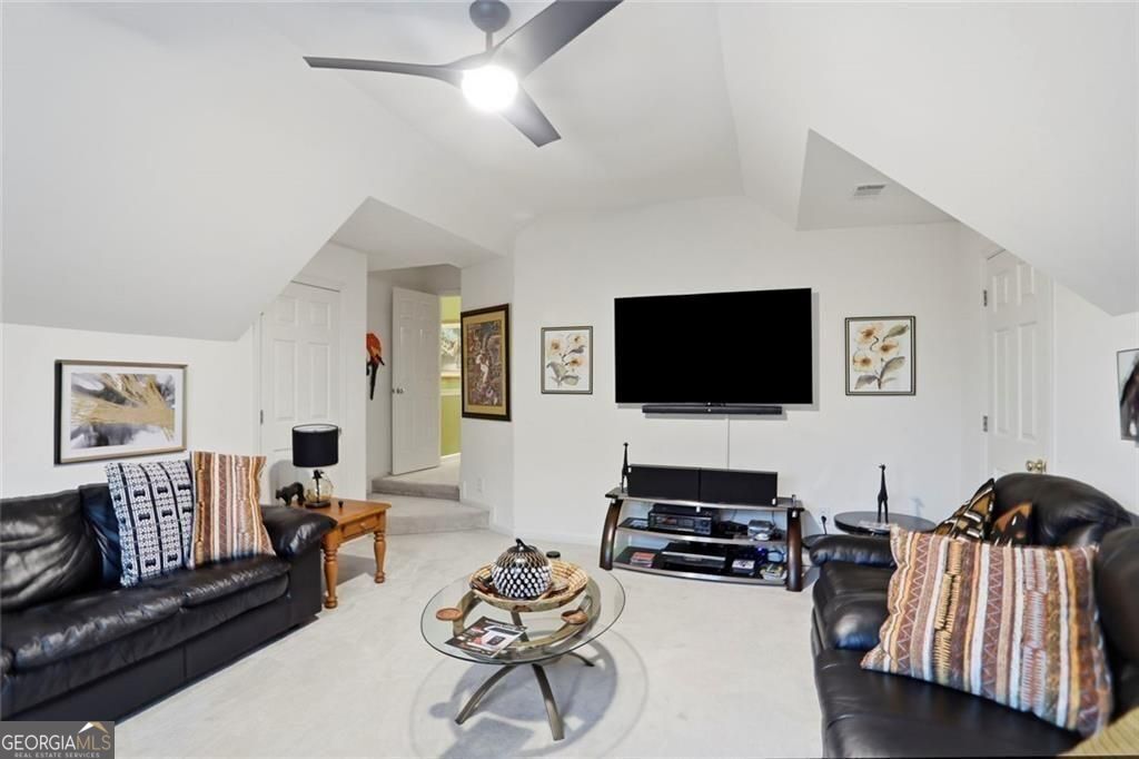632 Grande View Property Photo 27