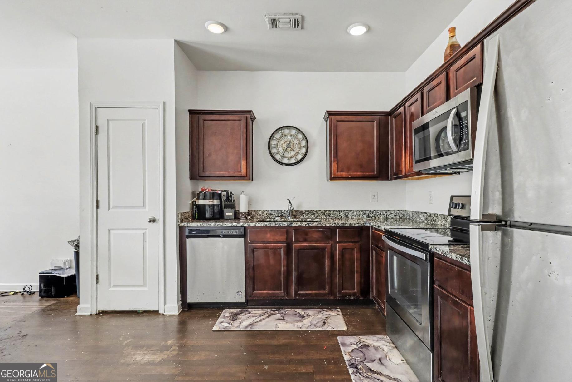 3155 Tarian Way Property Photo 12