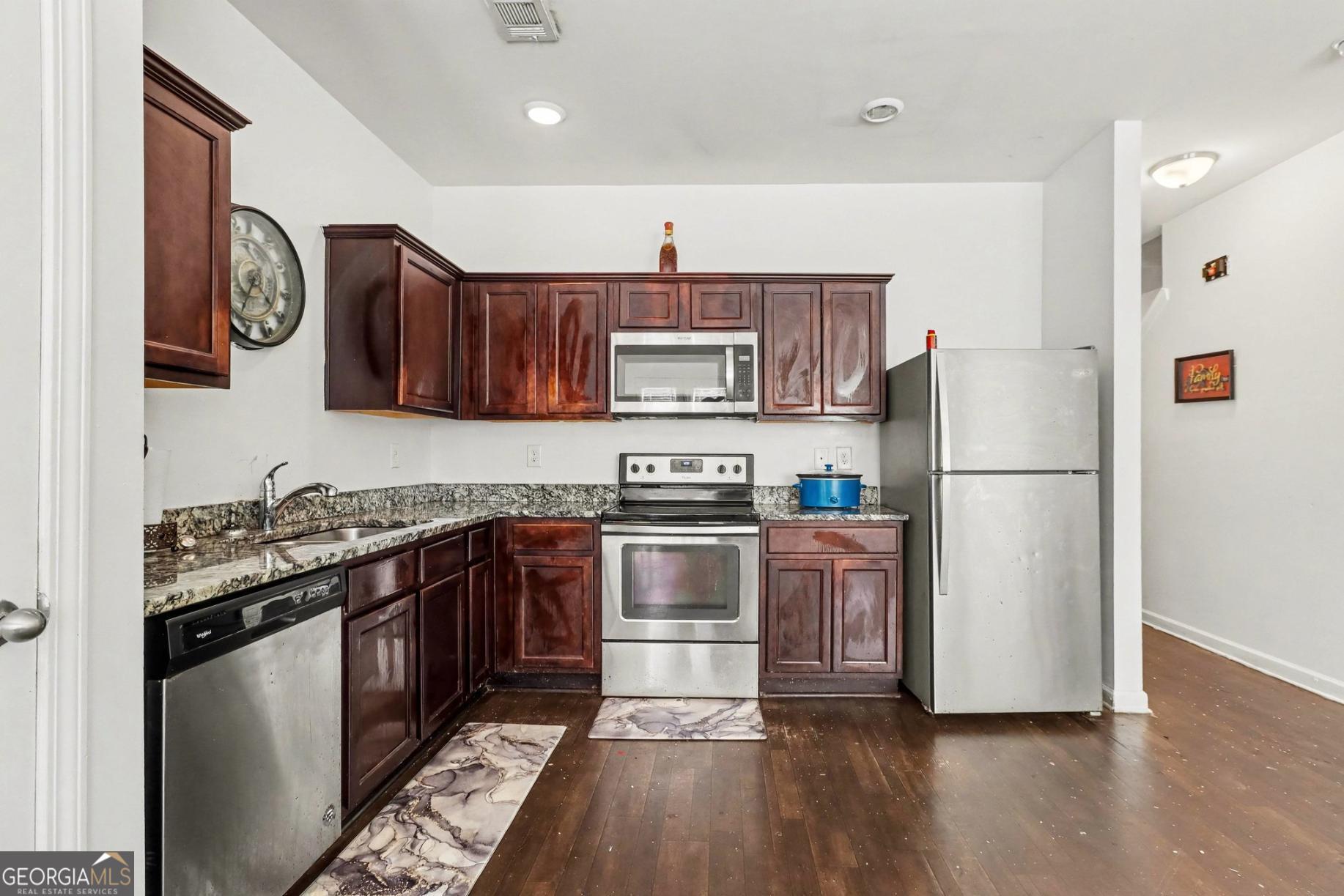 3155 Tarian Way Property Photo 14