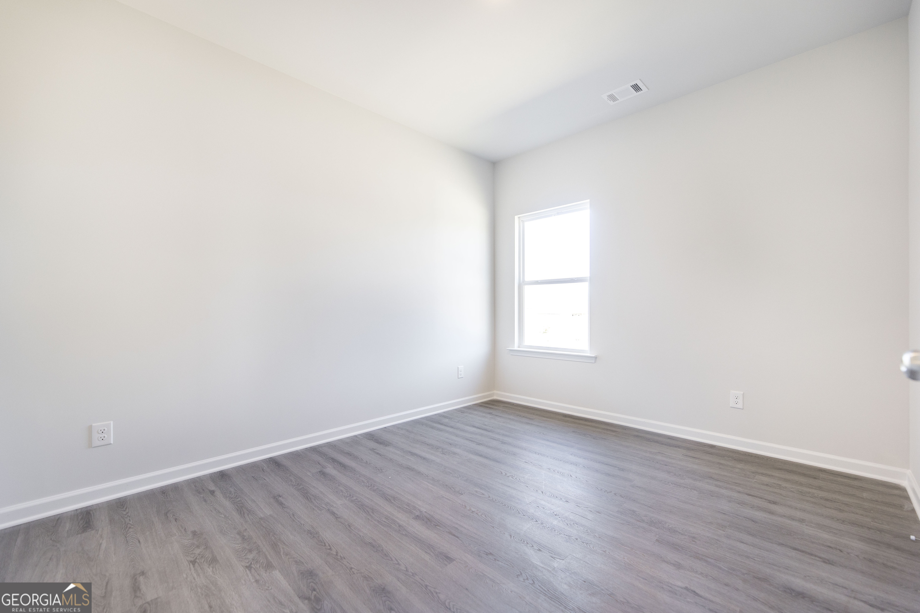 504 Georgian Walk Property Photo 17