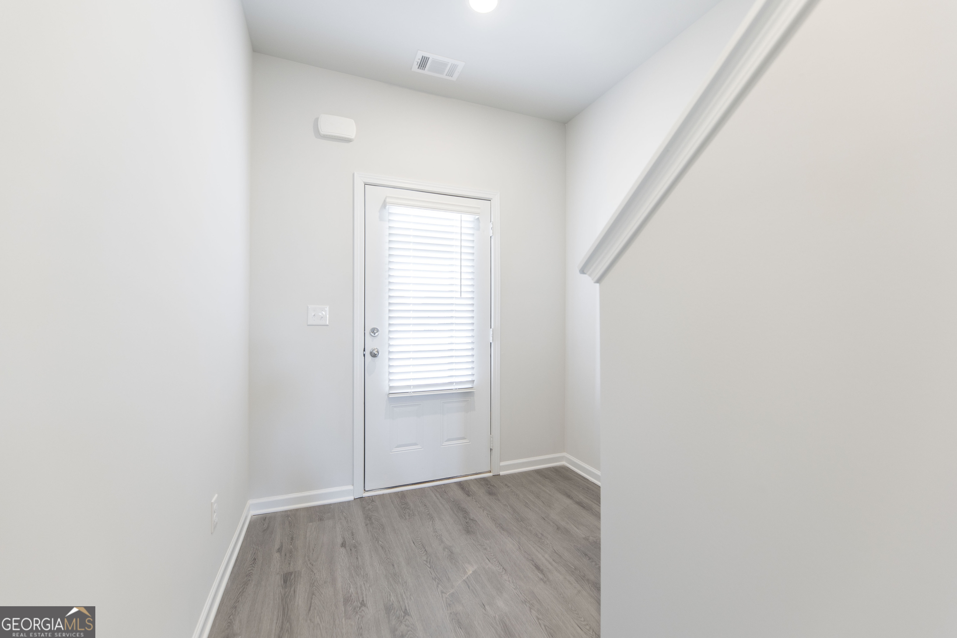 504 Georgian Walk Property Photo 18