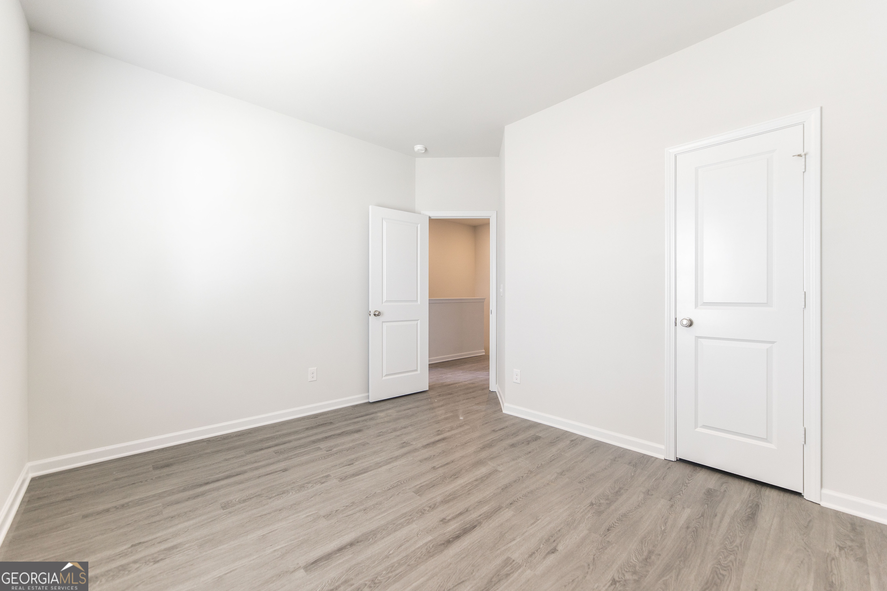 504 Georgian Walk Property Photo 20
