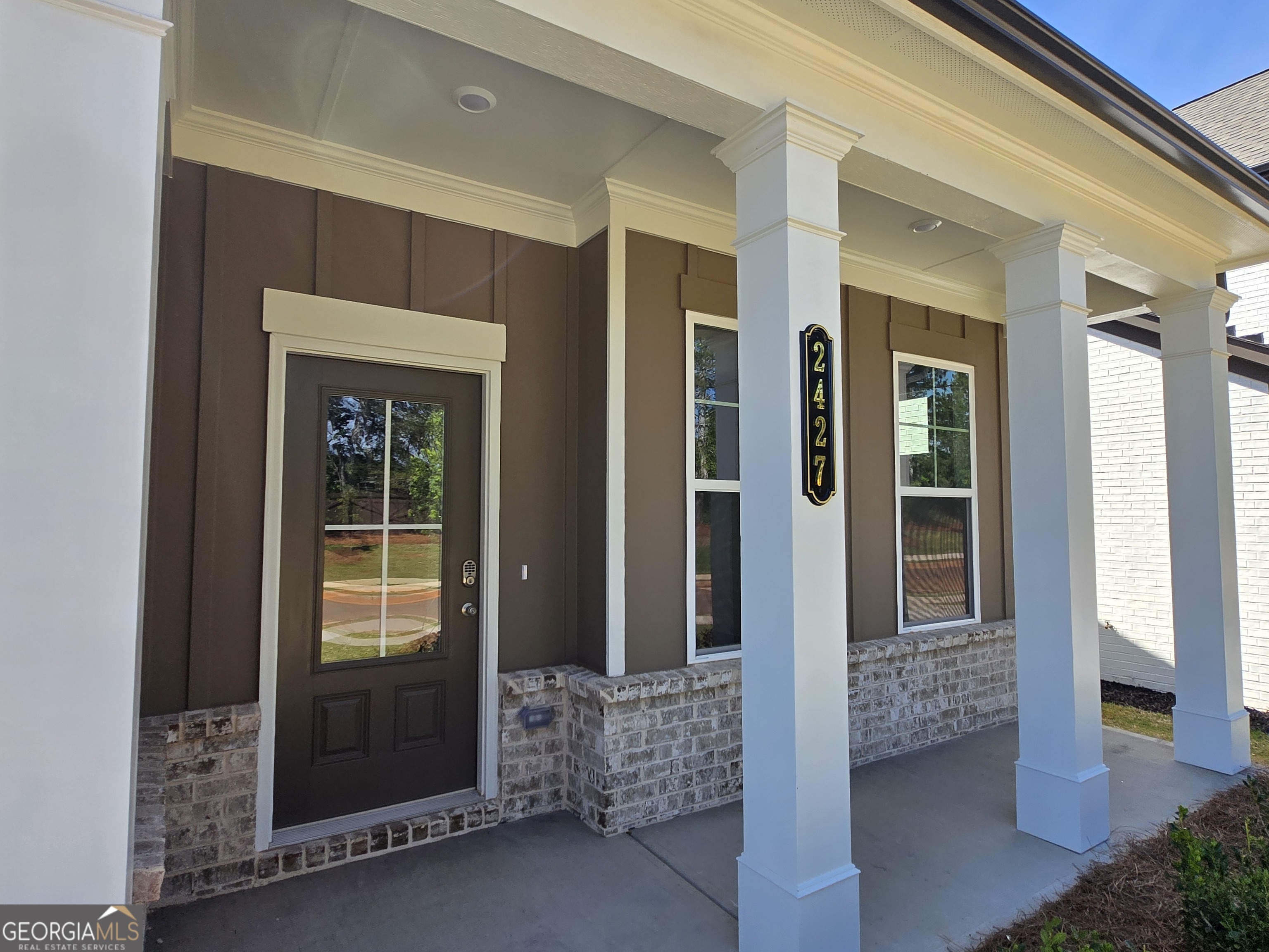2427 Enchanted Sky Way Property Photo 4