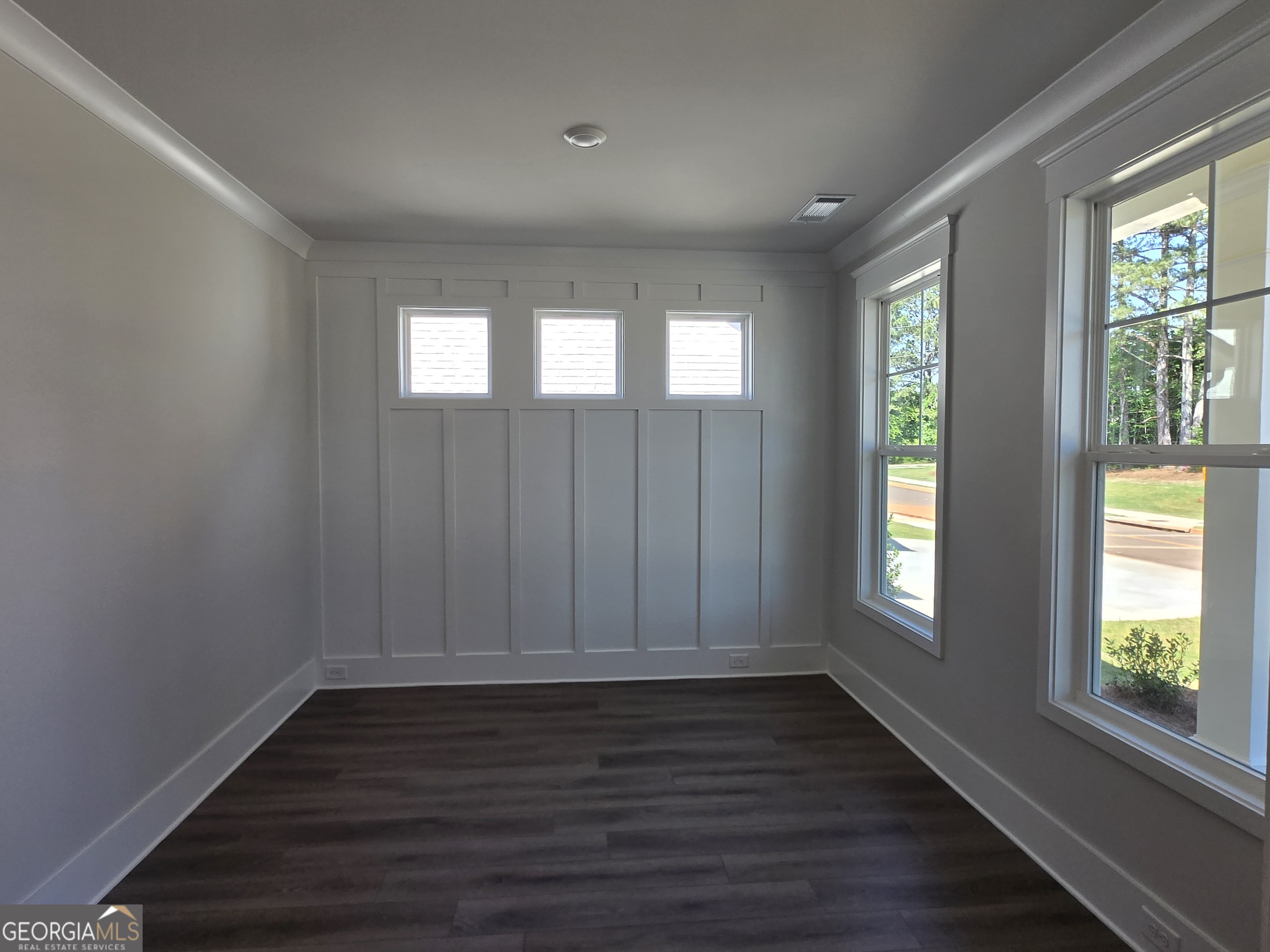 2427 Enchanted Sky Way Property Photo 6