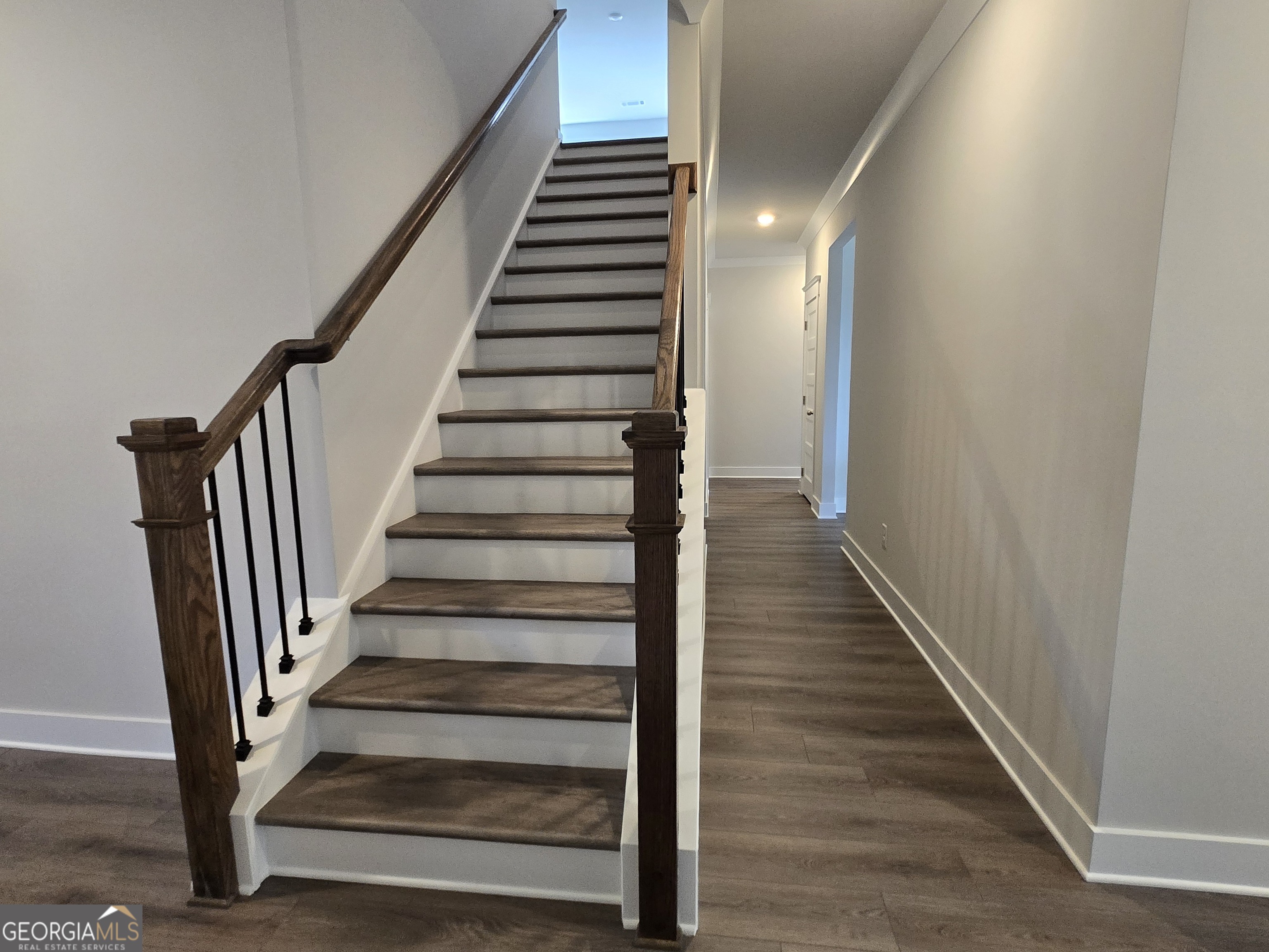 2427 Enchanted Sky Way Property Photo 7