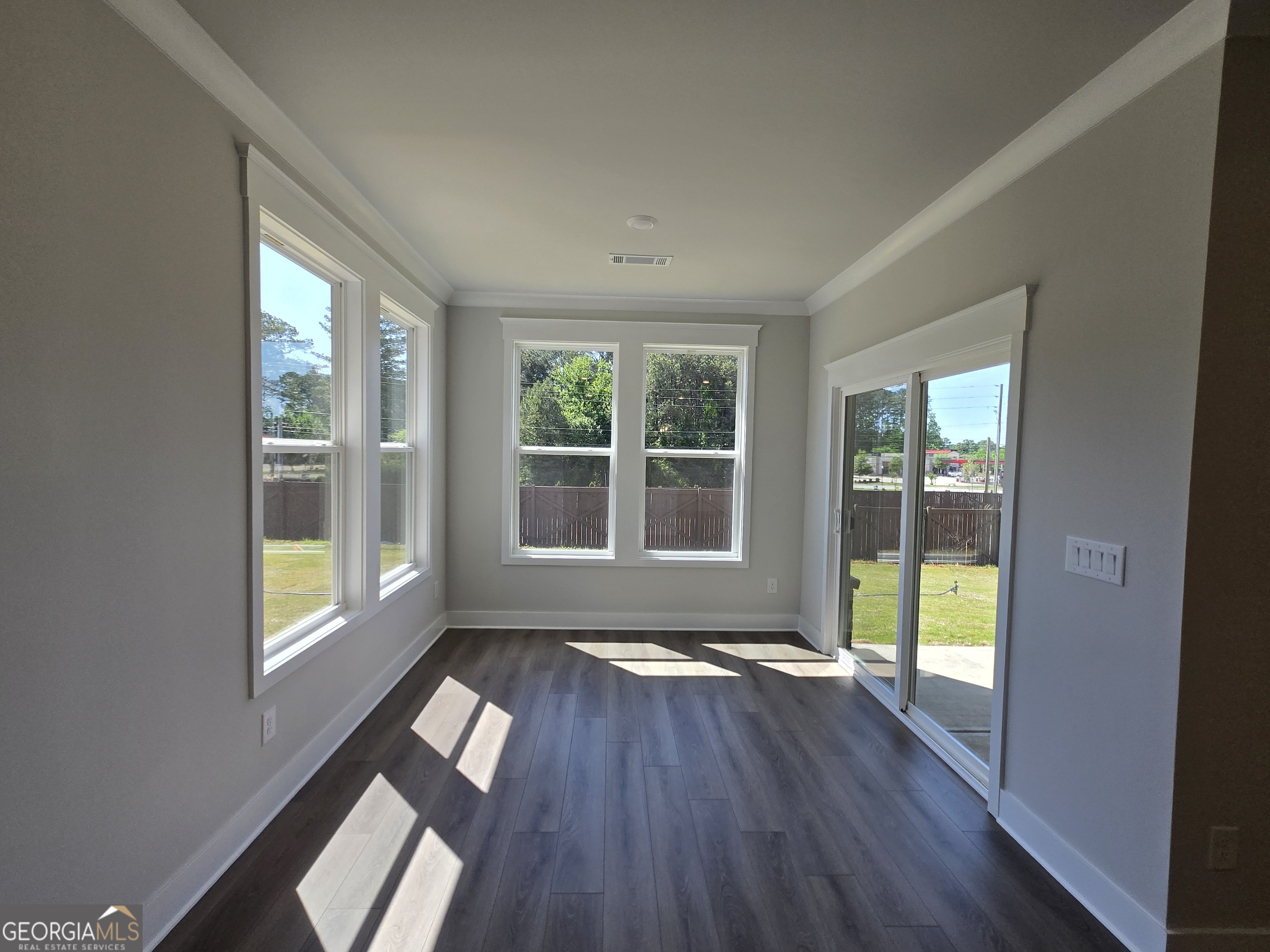 2427 Enchanted Sky Way Property Photo 13