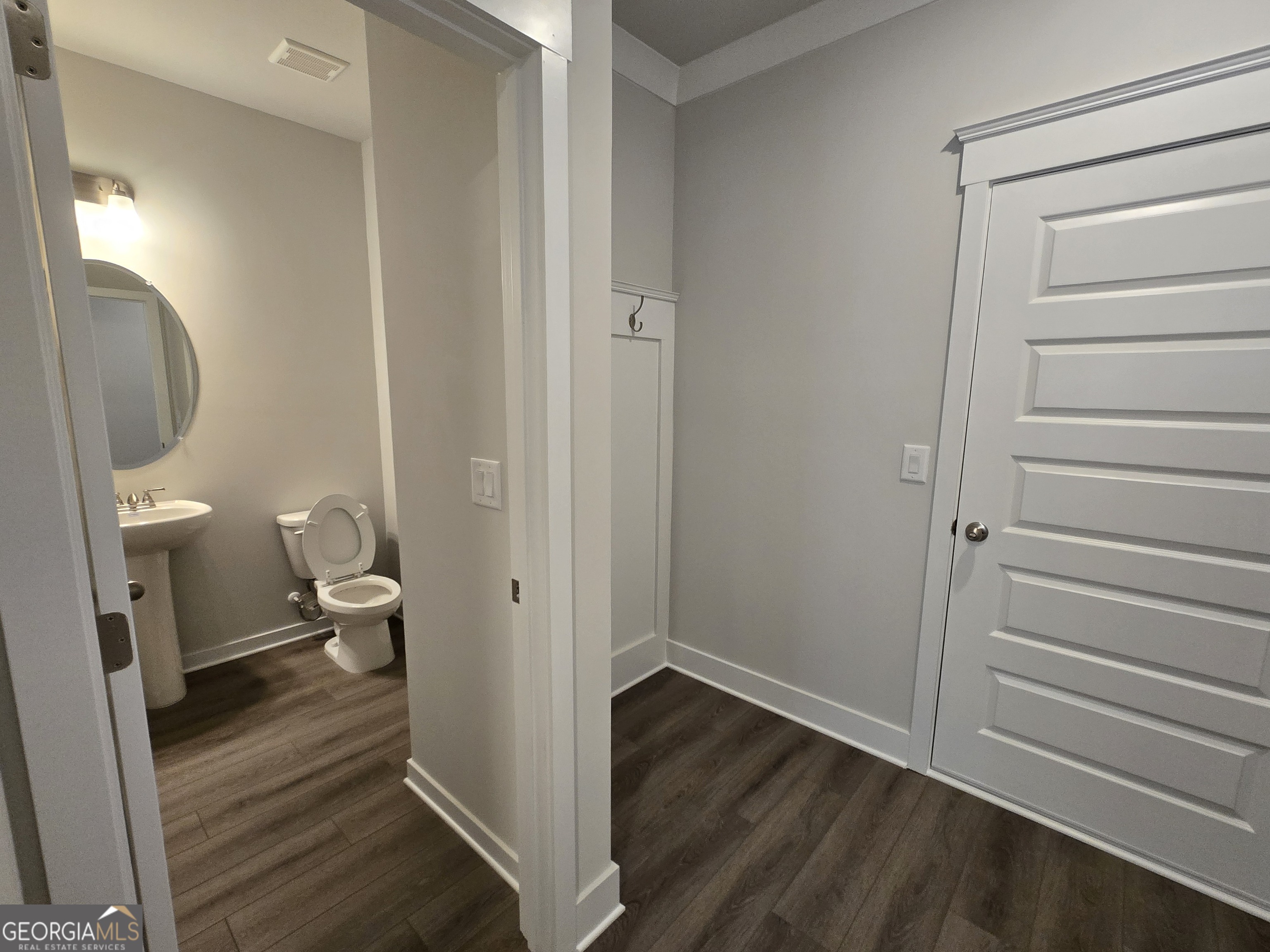 2427 Enchanted Sky Way Property Photo 17