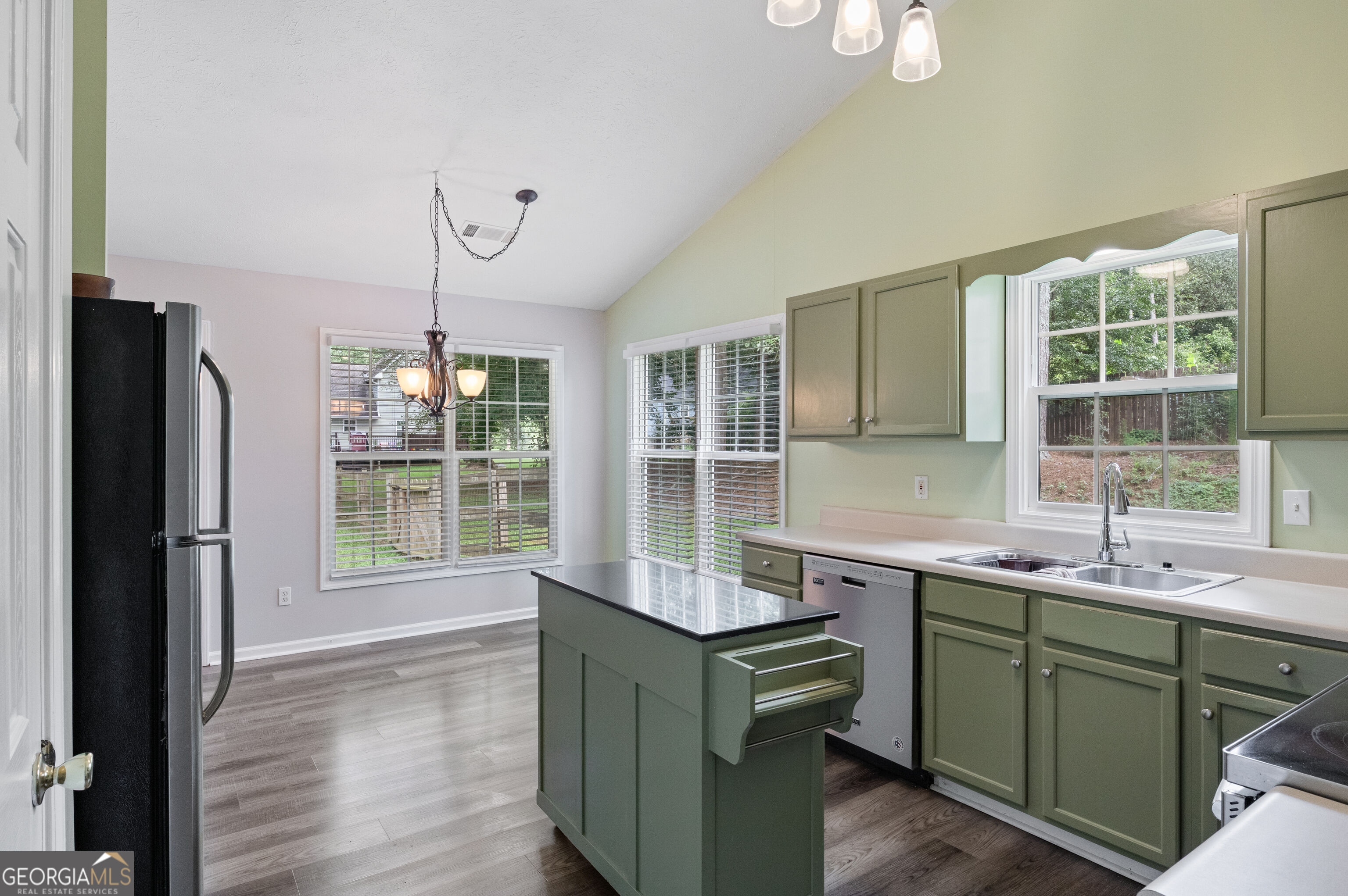 70 Charity Drive Property Photo 16