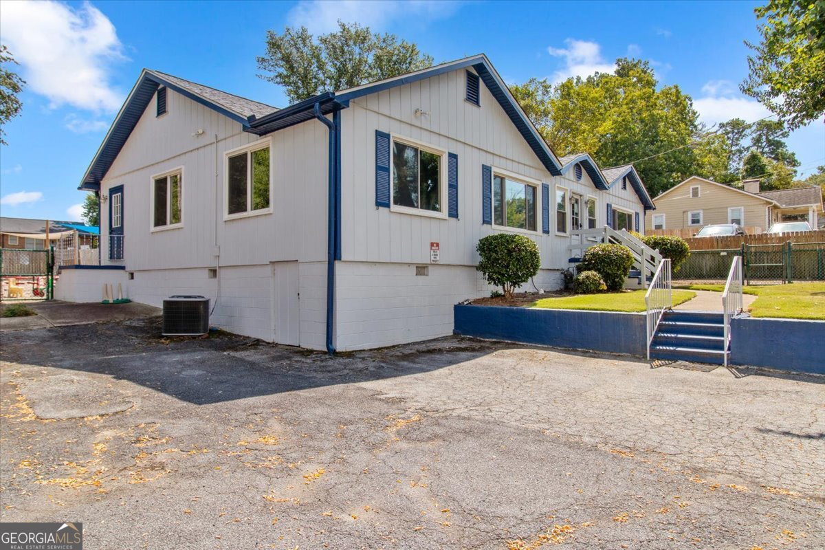 57 Merritt Street Se Property Photo 2