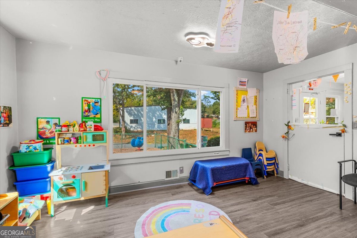 57 Merritt Street Se Property Photo 21