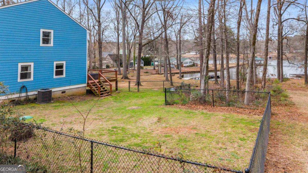 155 Admirality Way Property Photo 9