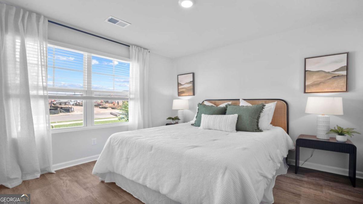 209 Birdsill Street Property Photo 19