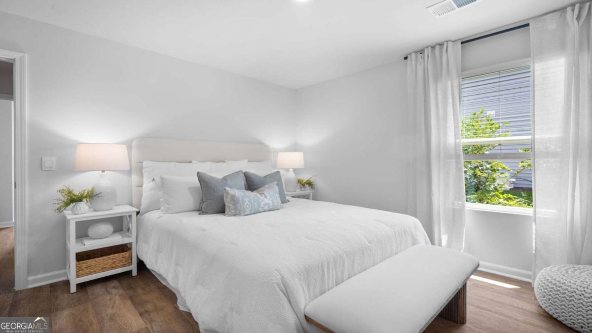 209 Birdsill Street Property Photo 23