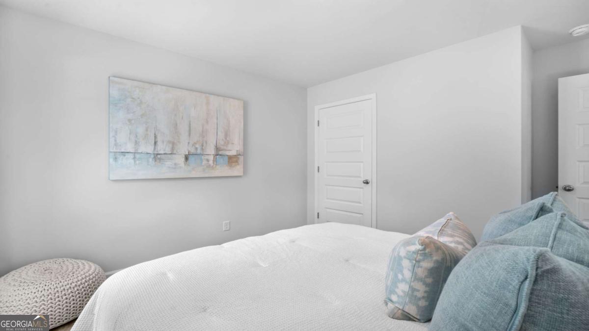 209 Birdsill Street Property Photo 24