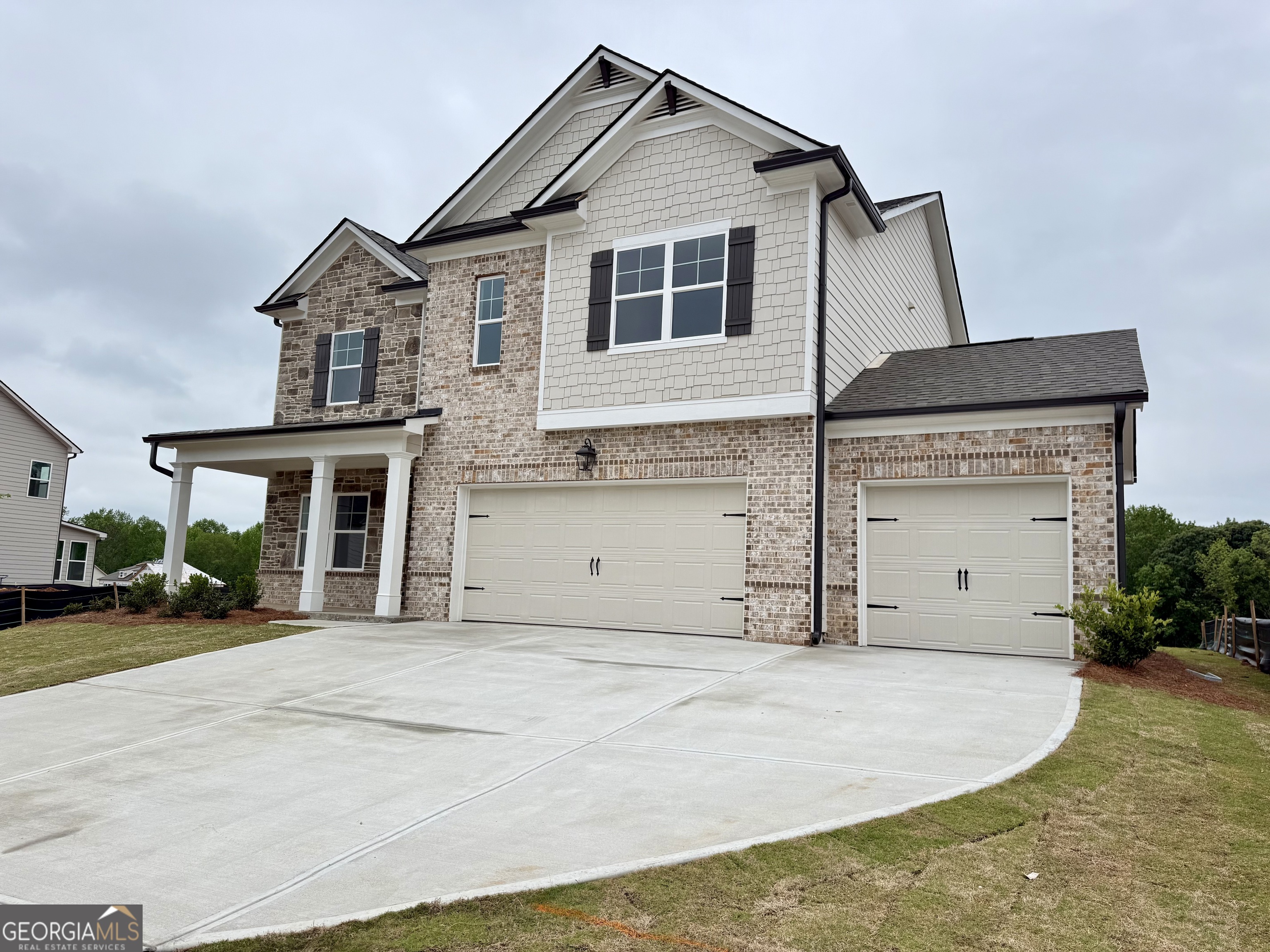 5271 Baymont Drive Property Photo 2