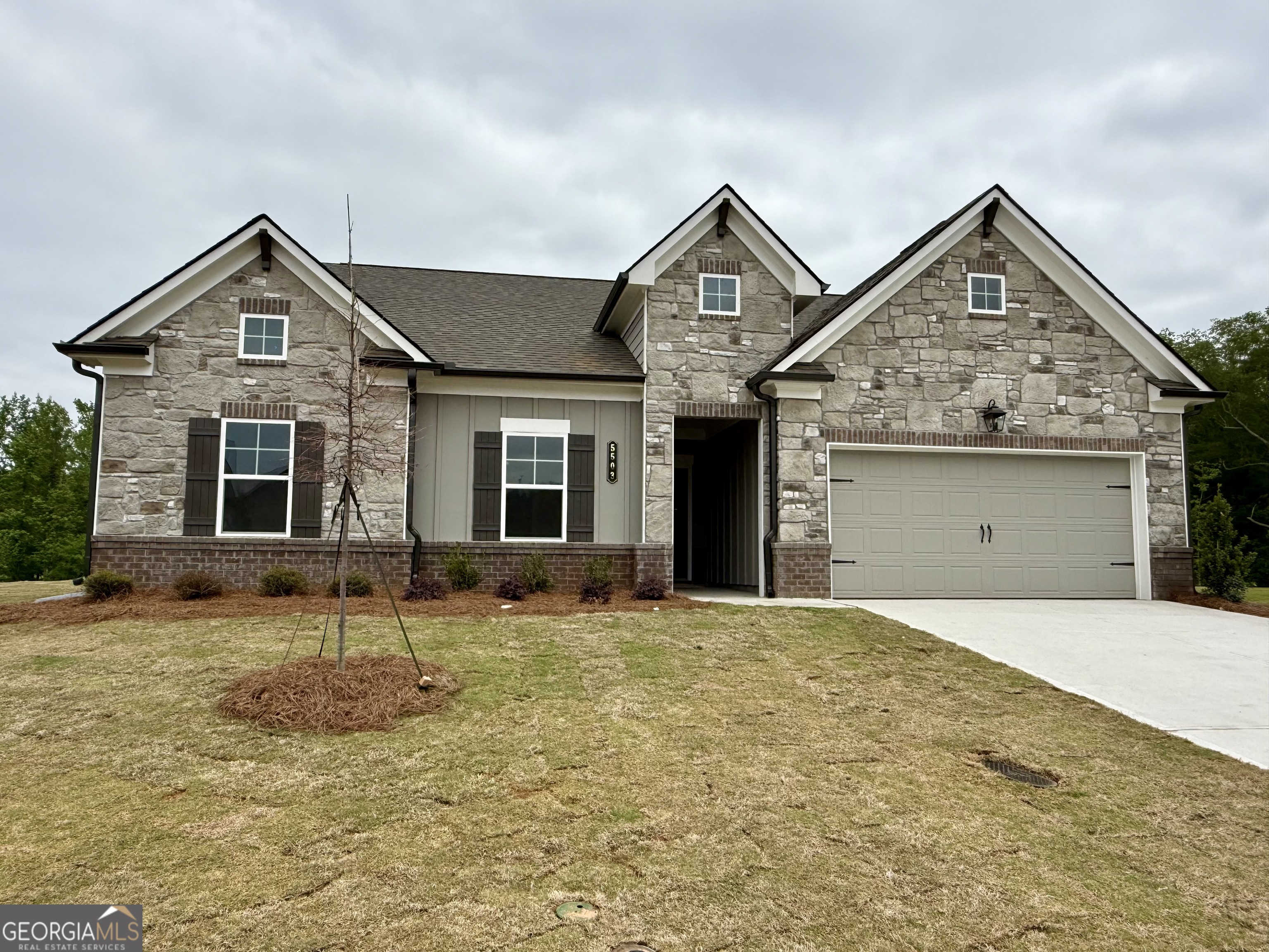5503 Tullis Drive Property Photo 3
