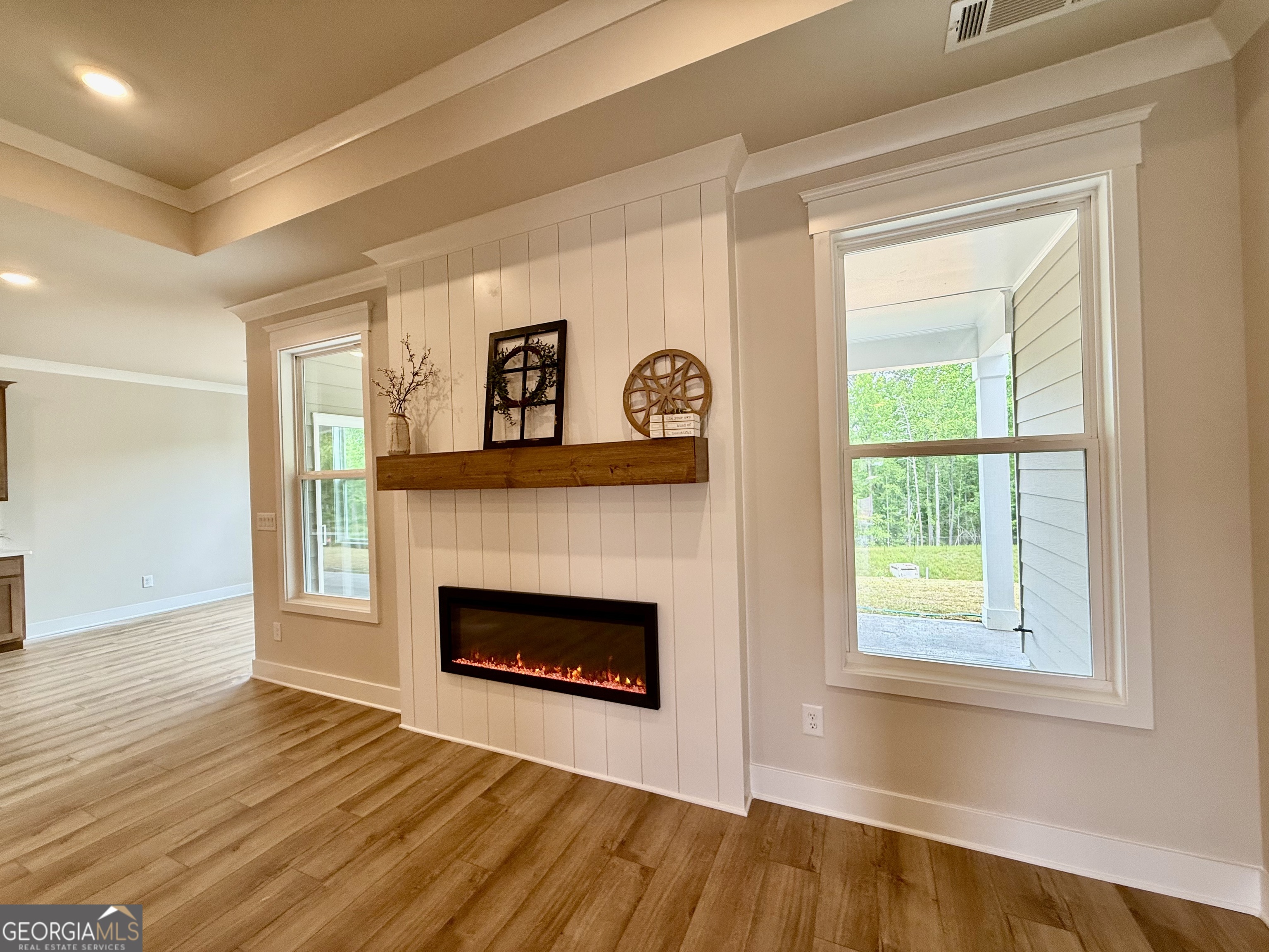 5503 Tullis Drive Property Photo 6