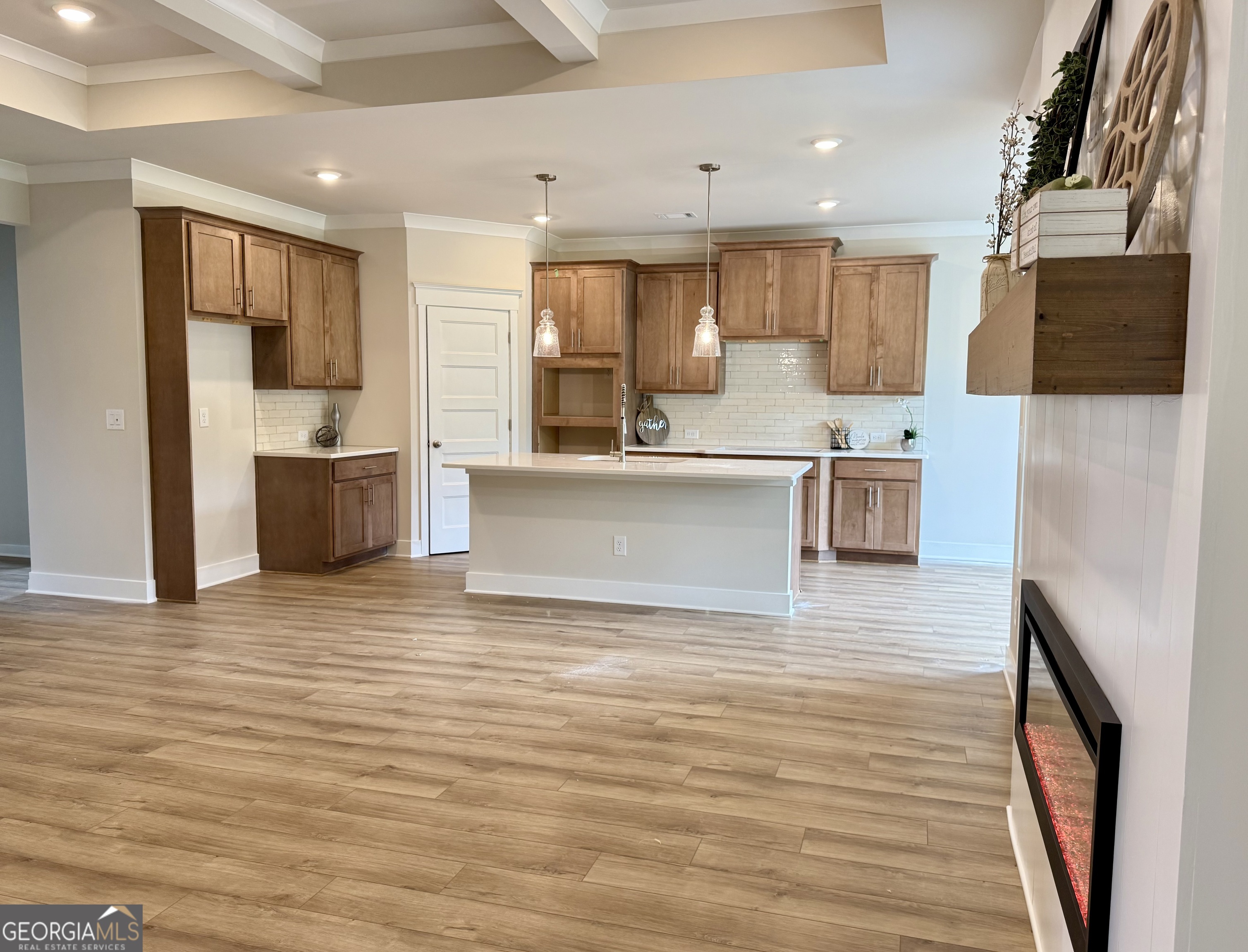 5503 Tullis Drive Property Photo 7