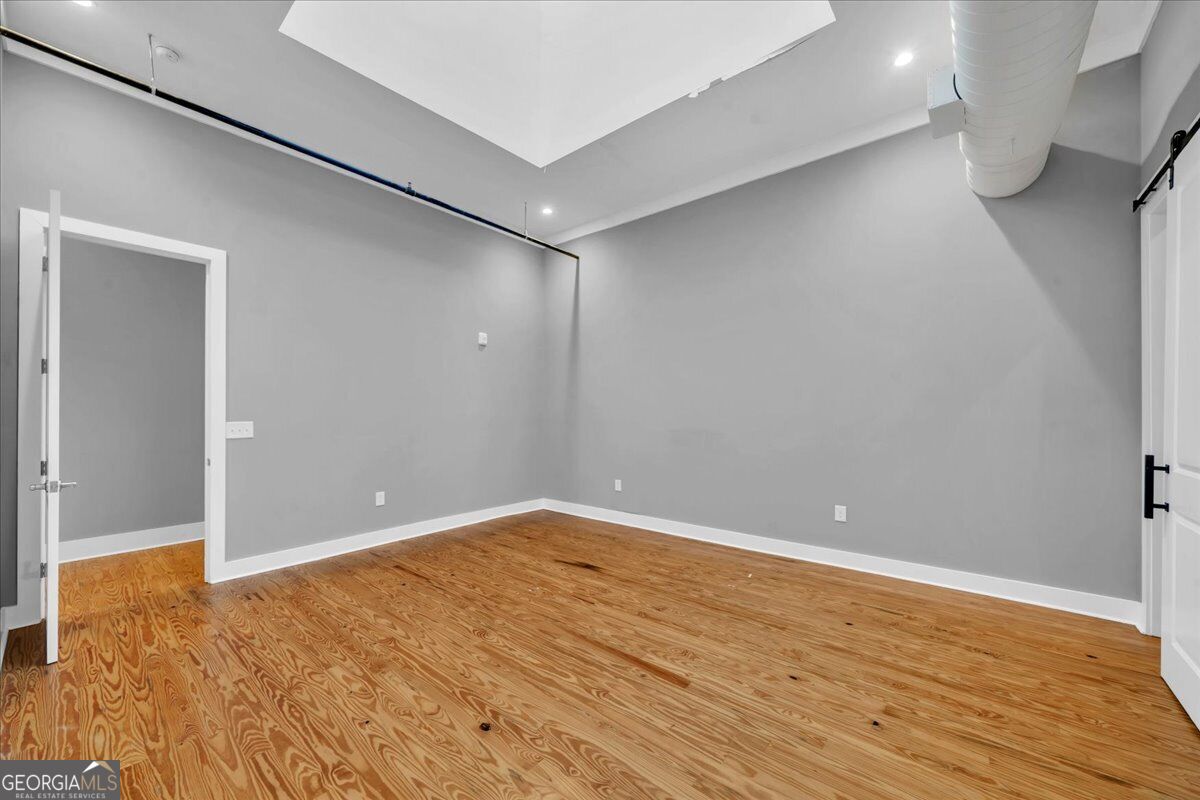 565 Poplar Street Property Photo 42