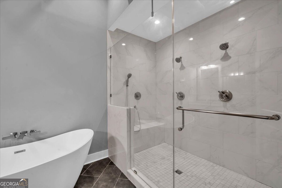 565 Poplar Street Property Photo 43
